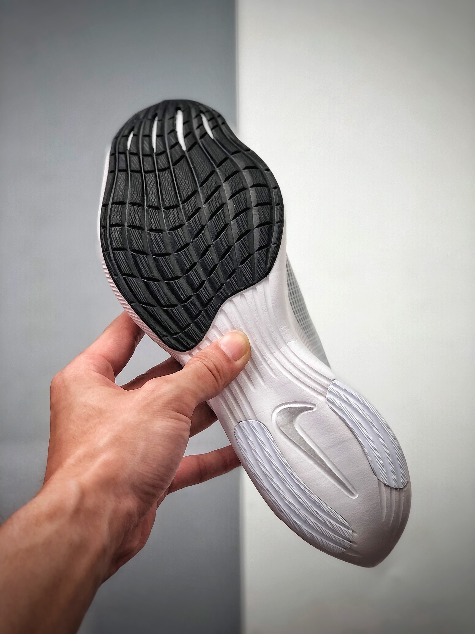 180 耐克Nike ZoomX Vaporfly Next% 马拉松跑步鞋CU4123-100