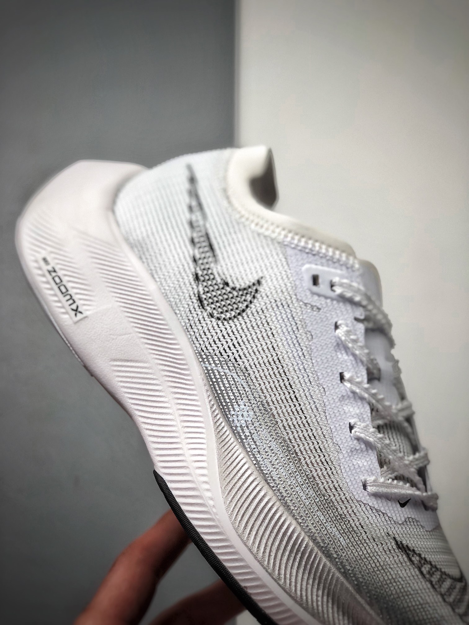 180 耐克Nike ZoomX Vaporfly Next% 马拉松跑步鞋CU4123-100