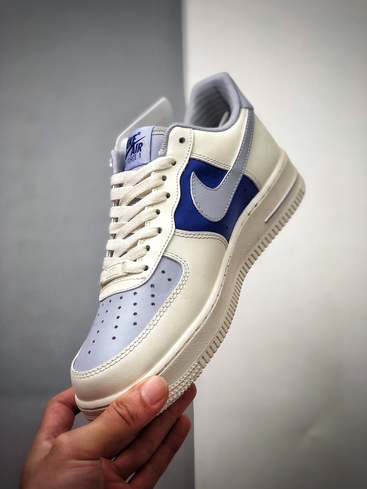 200 Air Force 1 Low ’07 奶白蓝原楦头原纸板 AQ3778-988