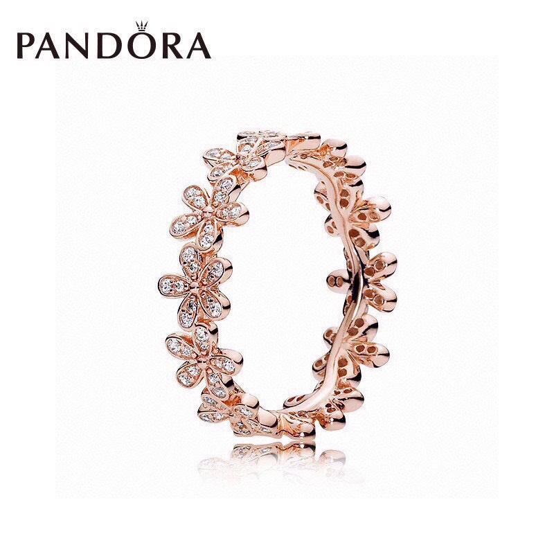 NO:574279,Continuously popular 'Dazzling Daisy' rose gold ring, special channel, purchasing agent level, original PANDORA Pandora ring, exquisite rose gold flowers and radiant zircon beads are perfectly combined. The starry light outlines the exquisite daisy shape, making the Mori girl atmosphere bloom. Ring size 50-52-54-56-58, Pandora ring, ring19860909持续爆款“炫目雏菊”玫瑰金戒指特殊渠道 代购级 原单PANDORA潘多拉戒指,精致的玫瑰金花朵与光芒四射的锆石珠联璧合 灿若星芒勾勒出精致的雏菊造型令森女气息淋漓绽放戒指尺寸50-52-54-56-58,潘多拉戒指,ring,Jewelry