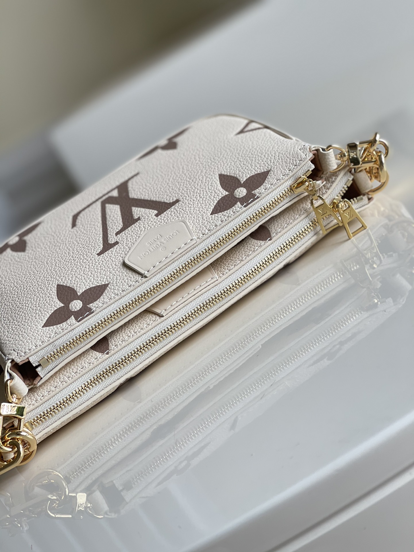 Louis Vuitton Haute Couture Classic Luxury Handbag Shoulder Crossbody 6