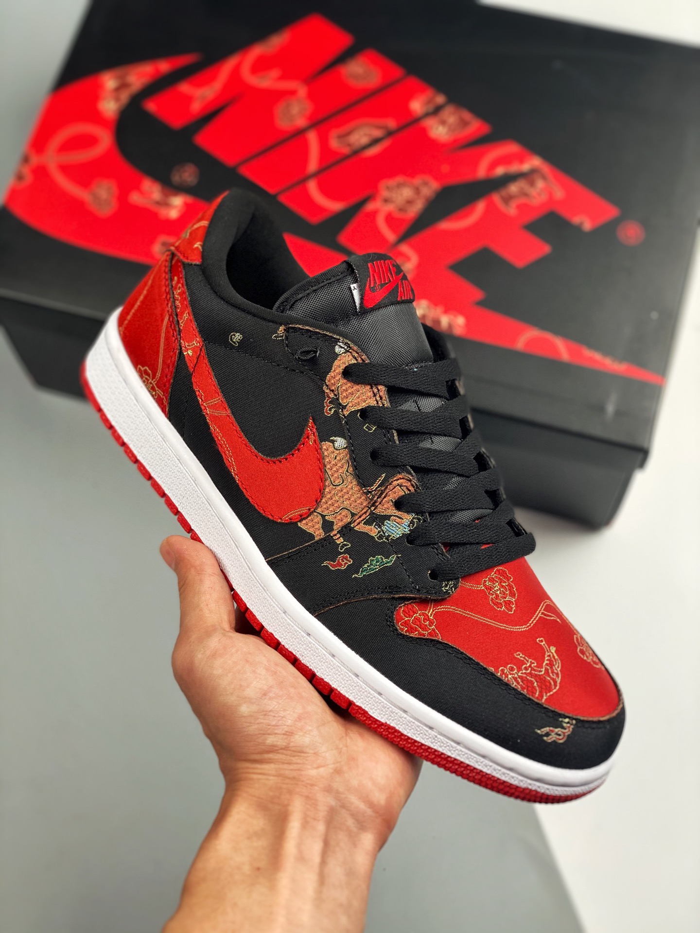 Air Jordan 1 Low OG negro/rojo/dorado, color oficial sincronizado, producto de nivel original, zapatos originales de la…