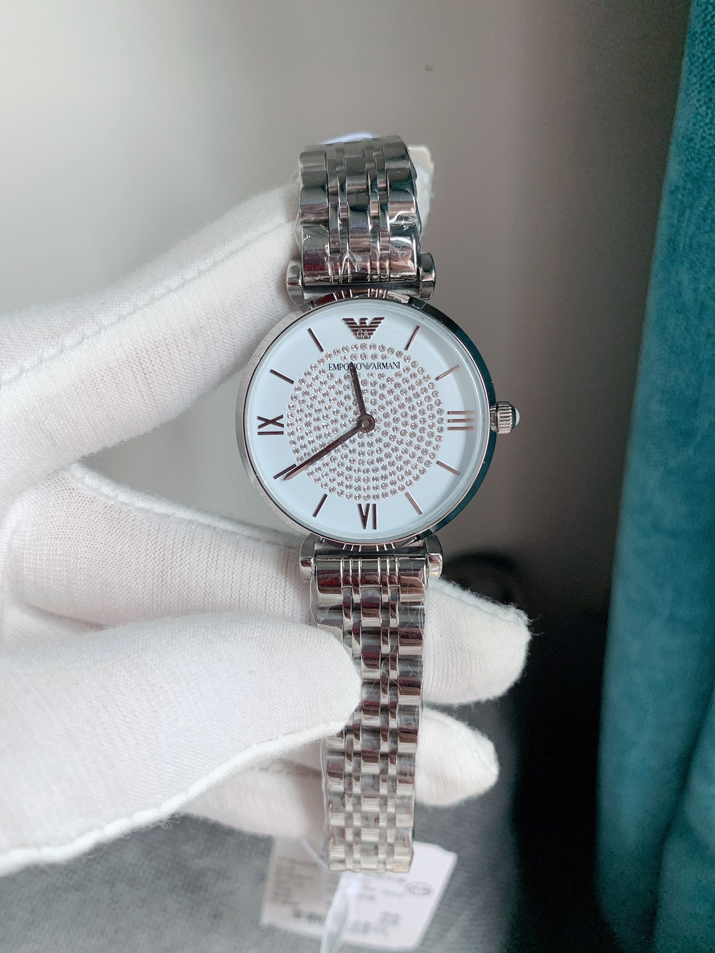 💰实价发售：180 Armani阿玛尼 满天星女士手表（型号：AR1925）316精钢壳带， 阿玛尼满天星的钻-采用施华洛世奇水钻，矿物质玻璃镜面，蝴蝶双按扣，30米生活防水，无佩戴支持退换。非人为损坏免费保修，表盘直径约32mm