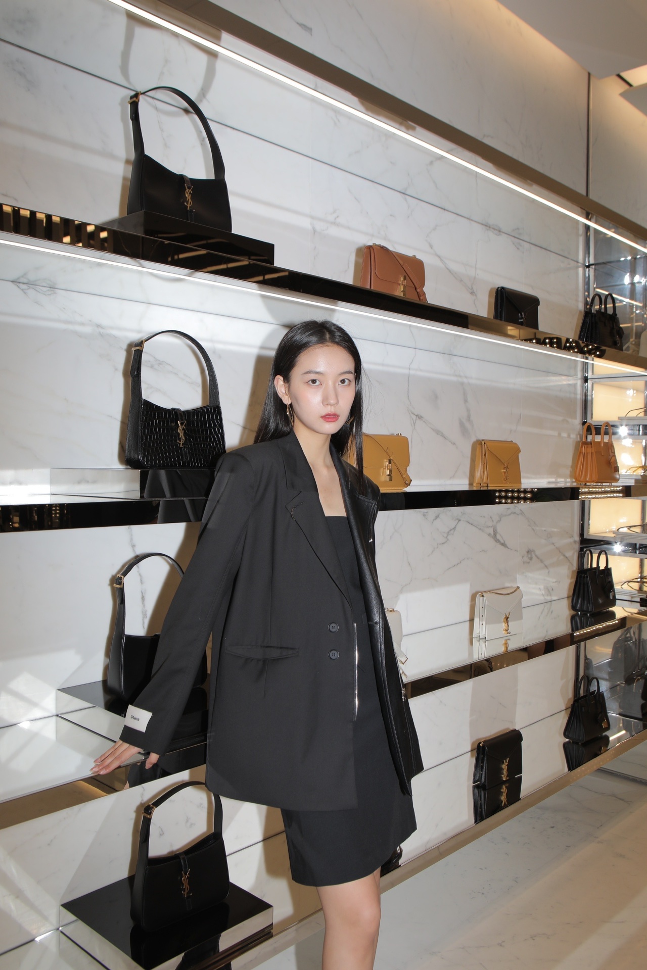 Saint laurent Ysl LE 5 À 7 鳄鱼纹腋下包 657228黑色