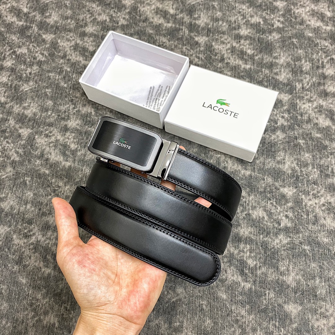 Lacoste法国鳄鱼自动扣皮带🅿️110
原单品质.扣头采用激光电镀拉丝工艺.镜面抛光.时尚大气的外观可商务也可休闲.耐磨防刮.自动扣设使用更省心..配专柜包装.
规格:1.15米长*3.8cm宽