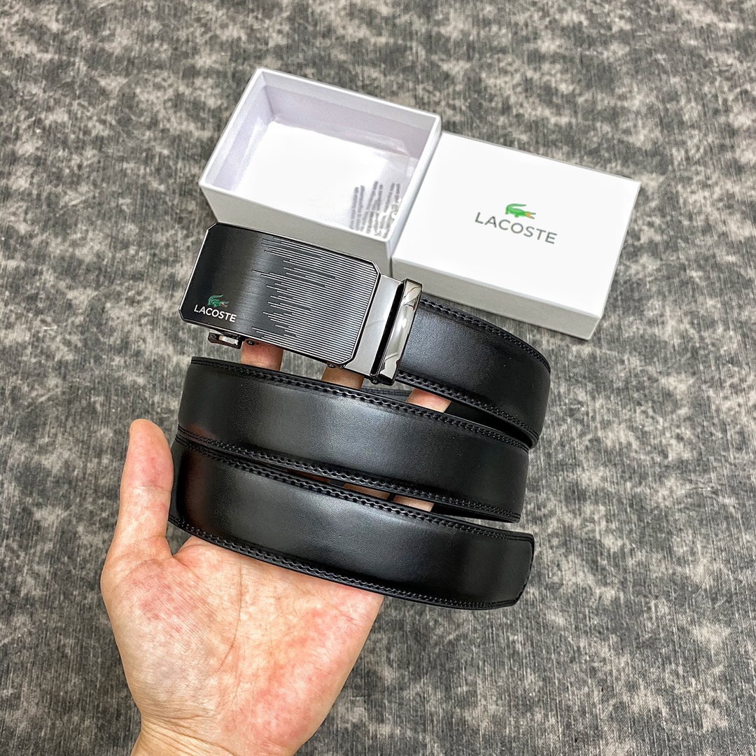 Lacoste法国鳄鱼自动扣皮带🅿️110
原单品质.扣头采用激光电镀拉丝工艺.镜面抛光.时尚大气的外观可商务也可休闲.耐磨防刮.自动扣设使用更省心..配专柜包装.
规格:1.15米长*3.8cm宽