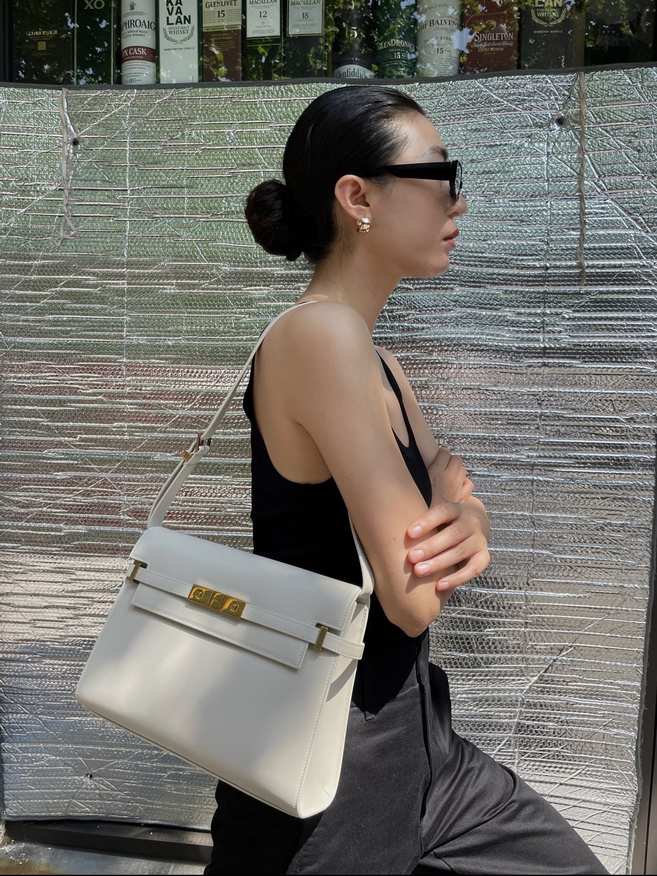 Ysl 𝑴𝒂𝒏𝒉𝒂𝒕𝒕𝒂𝒏 29CM曼哈顿法棍包 579271白色牙签纹金扣