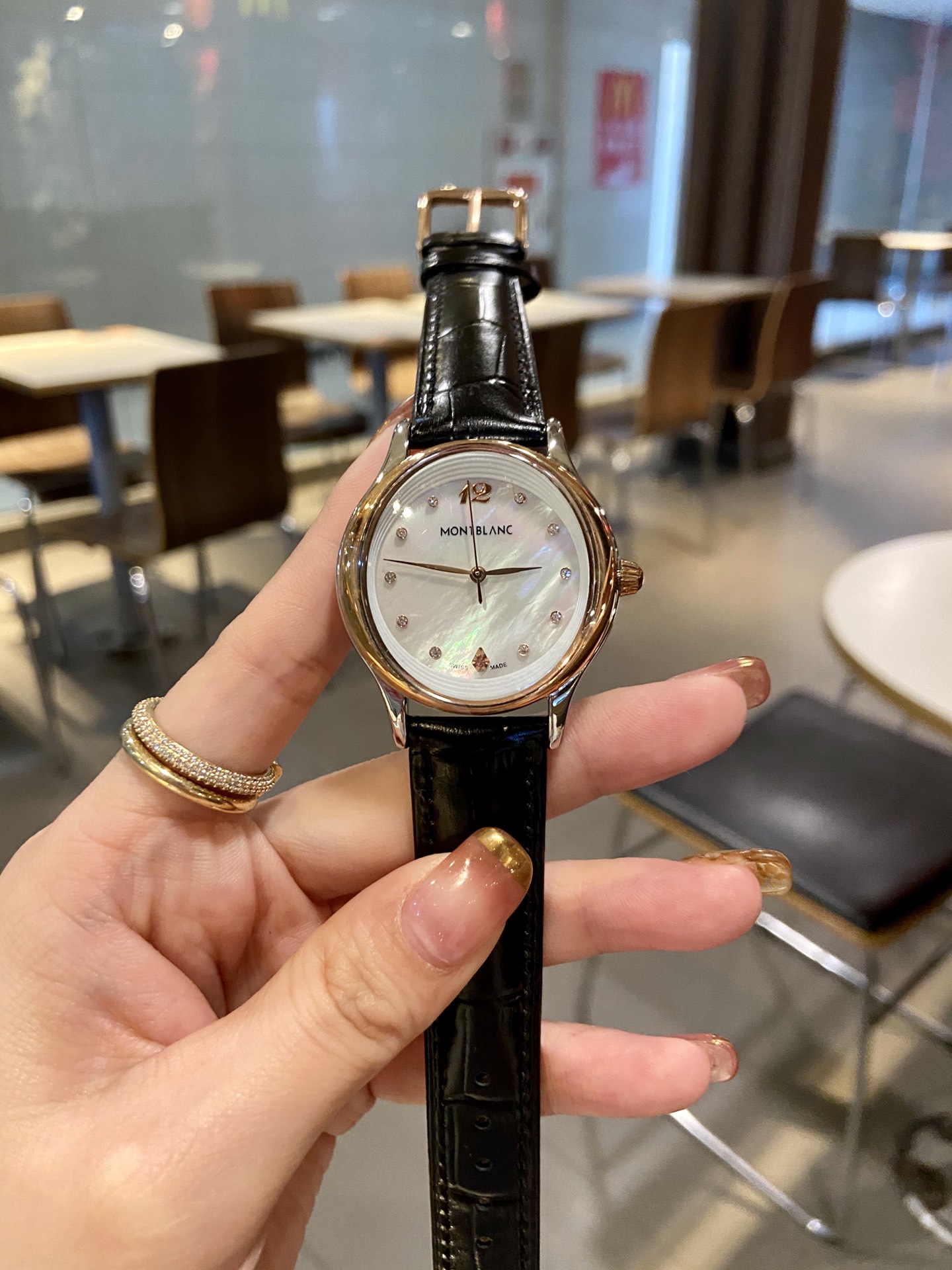 Luxury Watches and Belts: Marlboro and Montblanc Collections for Elegance and Durability - 图片 3