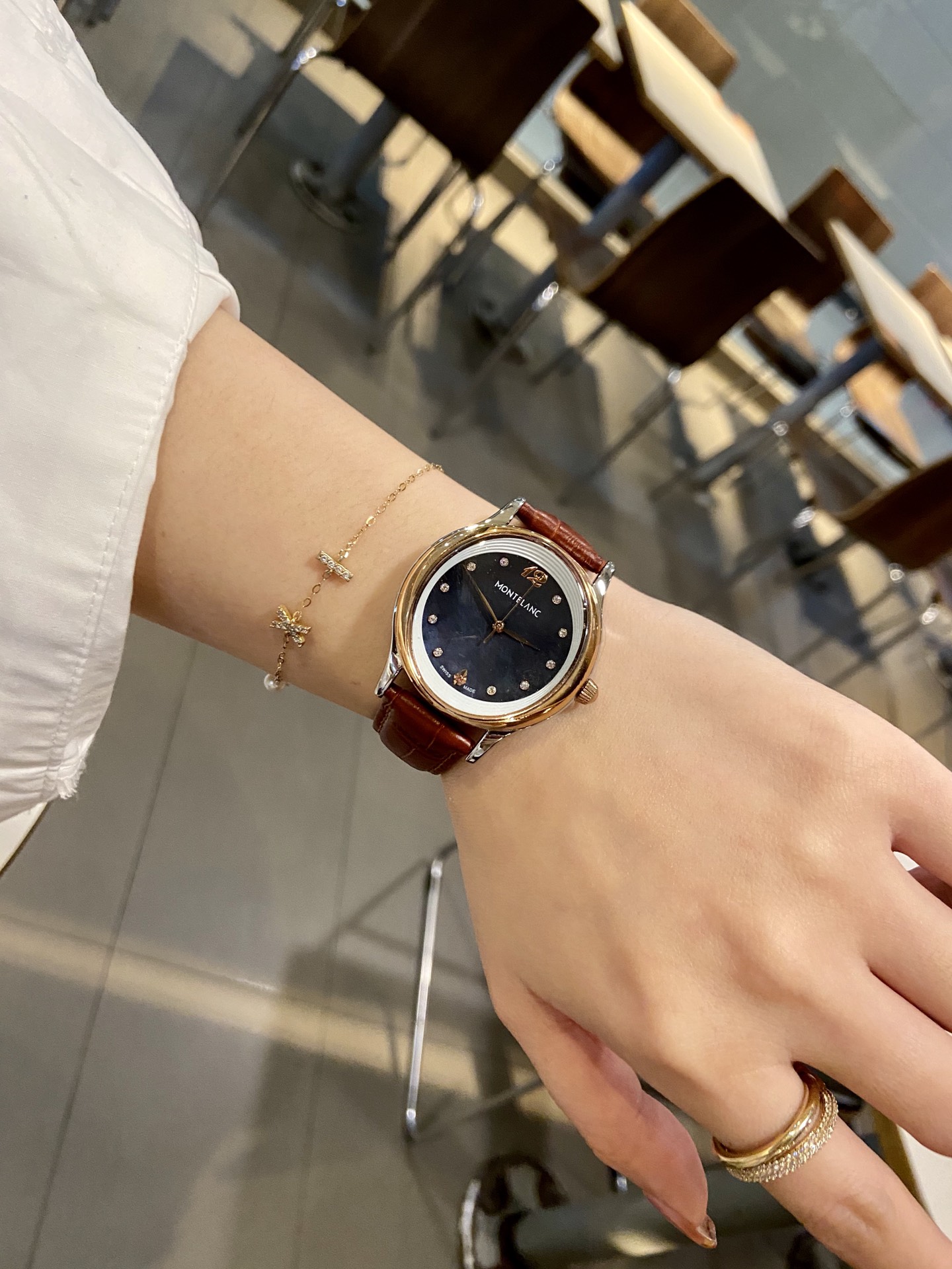 Luxury Watches and Belts: Marlboro and Montblanc Collections for Elegance and Durability - 图片 6