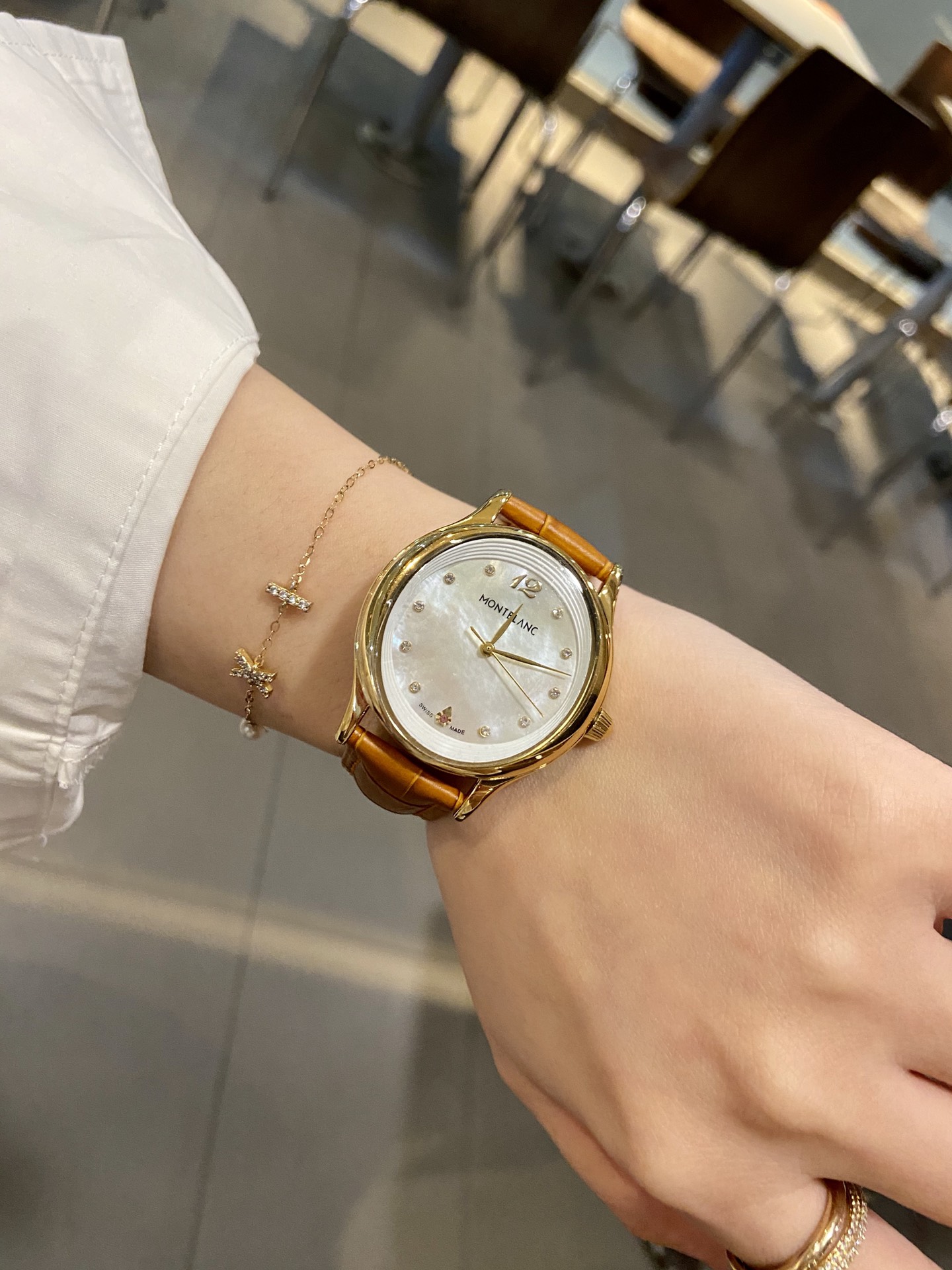 Luxury Watches and Belts: Marlboro and Montblanc Craft Noble Timepieces and Comfortable Accessories - 图片 7