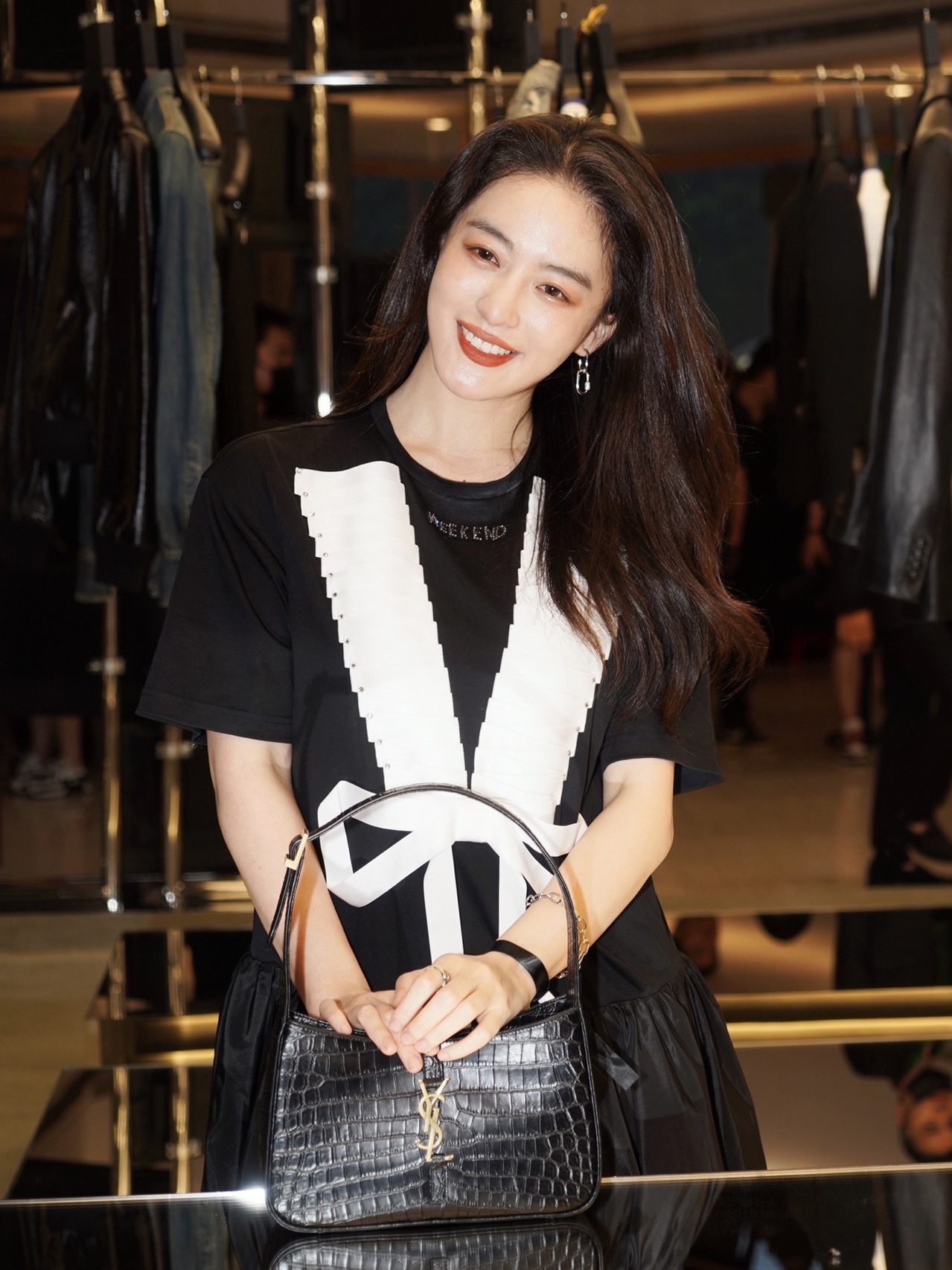 Saint laurent Ysl LE 5 À 7 鳄鱼纹腋下包 657228黑色