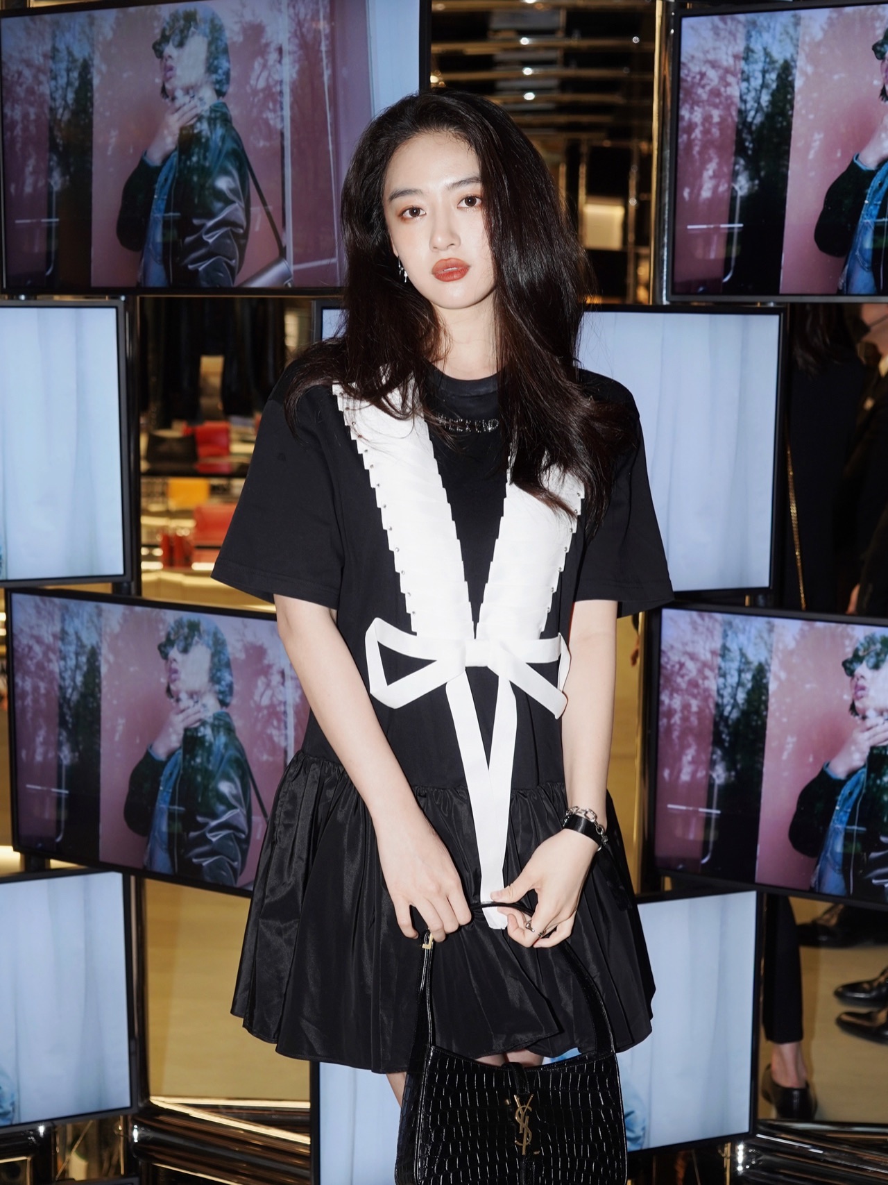 Saint laurent Ysl LE 5 À 7 鳄鱼纹腋下包 657228黑色