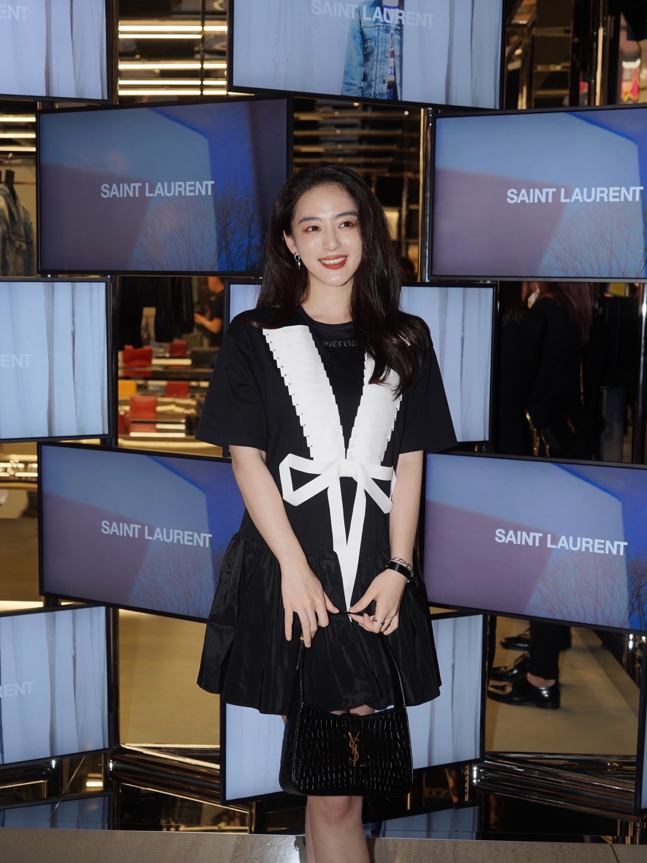 Saint laurent Ysl LE 5 À 7 鳄鱼纹腋下包 657228黑色