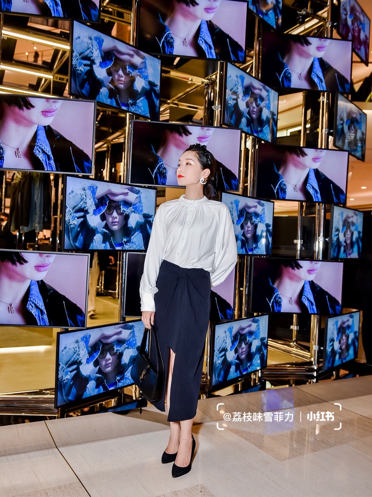 Saint laurent Ysl LE 5 À 7 平纹腋下包 657228黑色