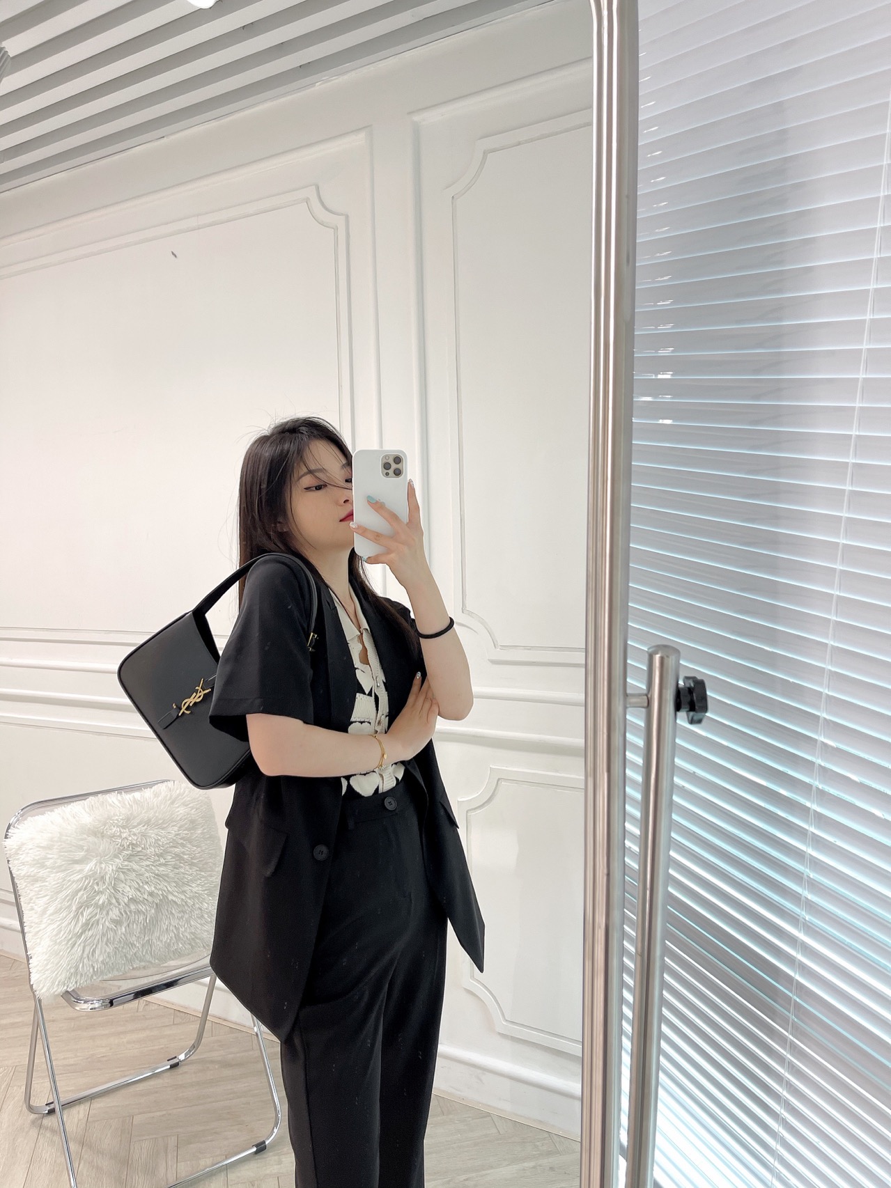 Saint laurent Ysl LE 5 À 7 平纹腋下包 657228黑色