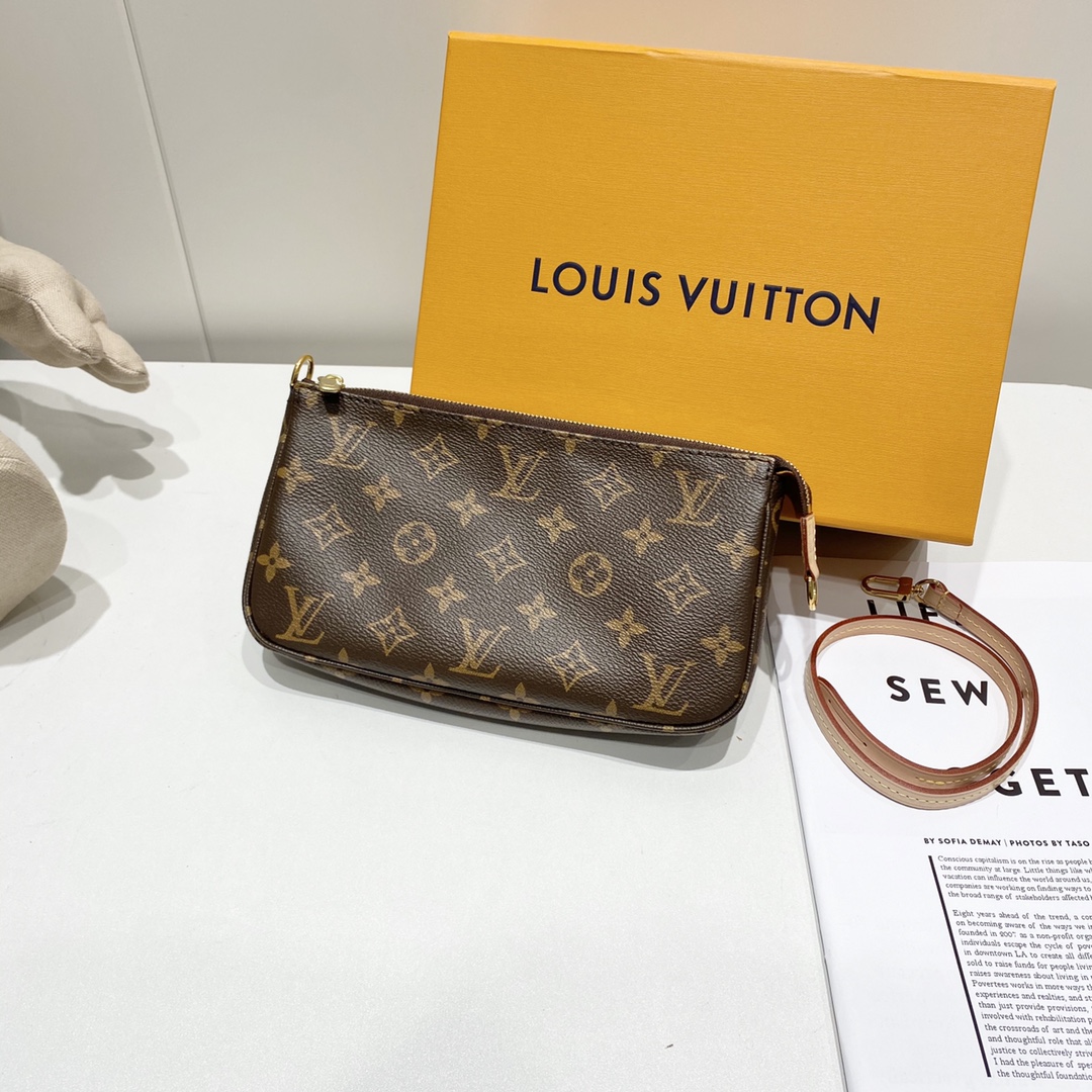 NO:178425,M40712 Accessories Bag This accessory bag is always a classic style, made of Monogram canvas, suitable for daily use. This product may arrive more than 3 months. Detailed features 23.5 x 13.5 x 4 cm (length x height x width) Zipper closure Metal accessories Cotton lining Natural calfskin trim Flat inner bag Strap removable and non-adjustable strap half length 25.0 cm, cowhide19860909M40712 配饰包 这款配饰包可谓永远的经典款式,它以Monogram帆布制成,适合日常使用.此产品到货时间可能大于3个月. 详细特征 23.5 x 13.5 x 4 厘米 (长度 x 高 x 宽) 拉链开合 金属配件 棉布衬里 天然小牛皮饰边 扁平内袋 肩带可拆卸,不可调节 包带半长25.0 厘米,,cowhide,Bag