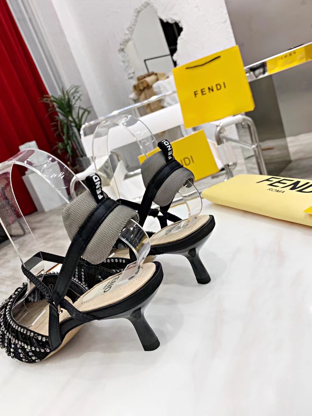2021 FEND High-Heavy Sandals: Elegant, Handmade, Top-Class Fabrics, Sheepskin Comfort - 图片 5