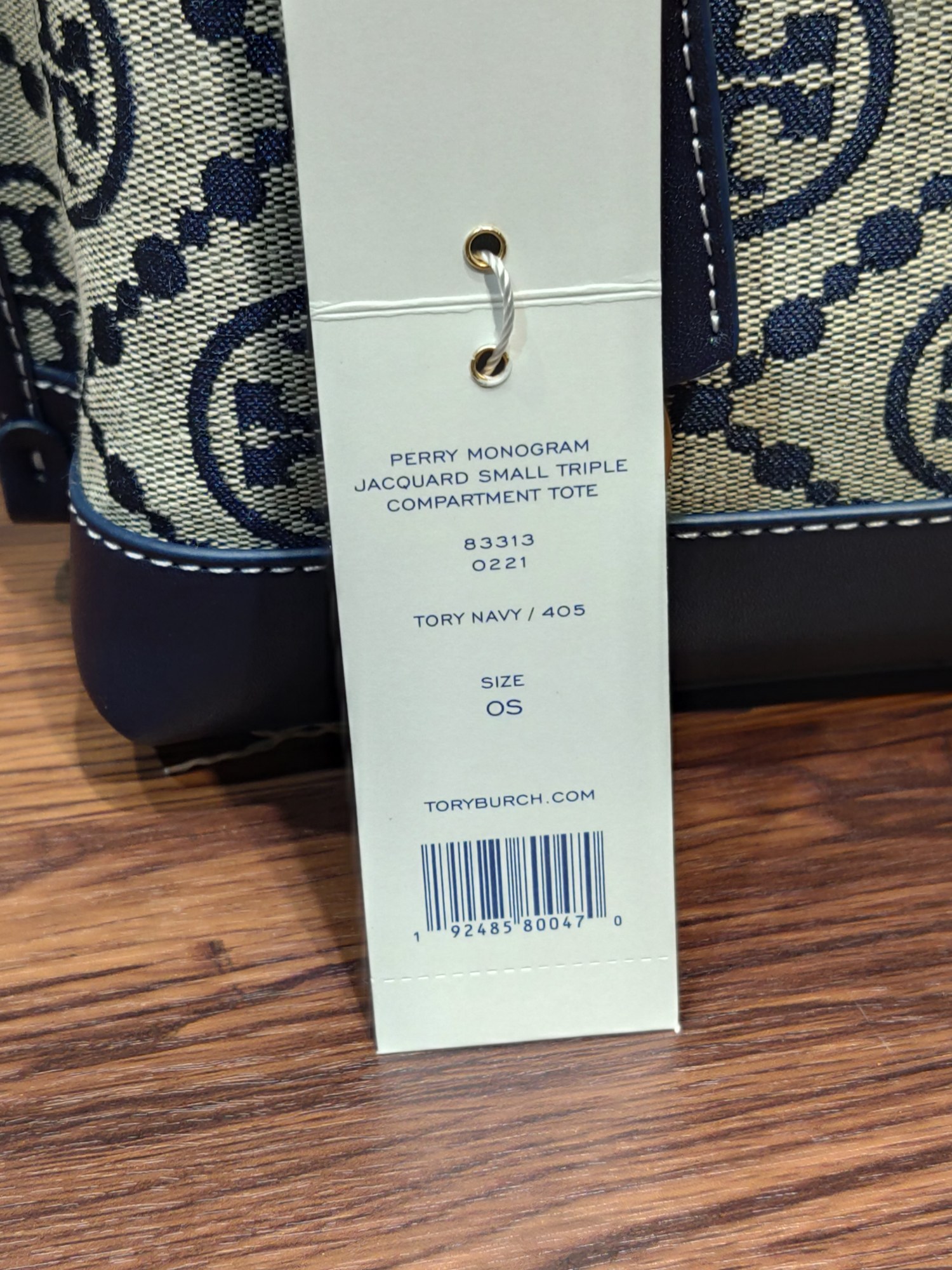 Tory Burch ～331 新款TORY BURCH 汤丽柏琦 PERRY MONOGRAM 小号提花托特包 采用柔软人造绒面革内衬