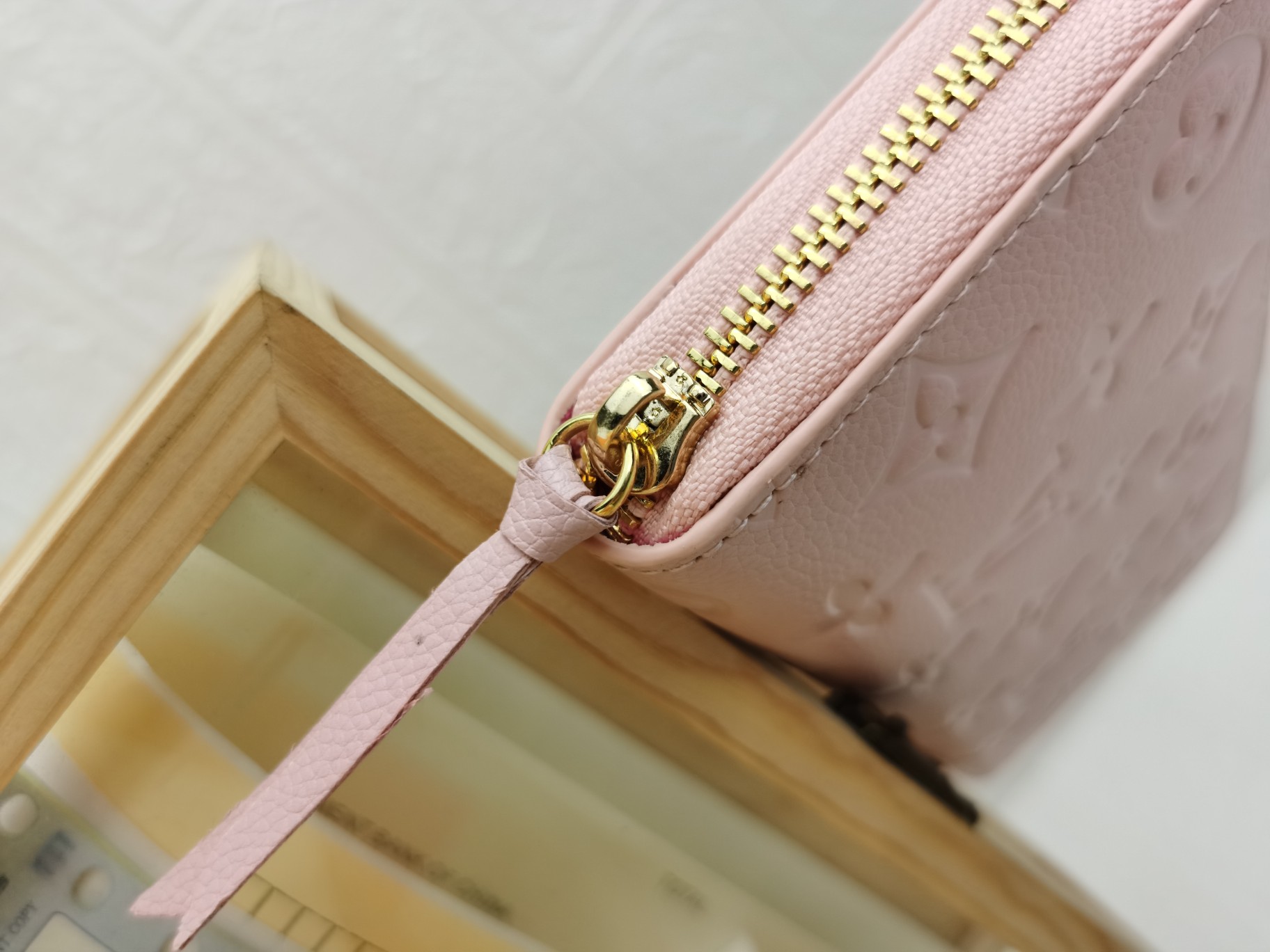 ルイ・ヴィトン M60171 クレマンス 財布 - 高級モノグラムエンプラントレザー