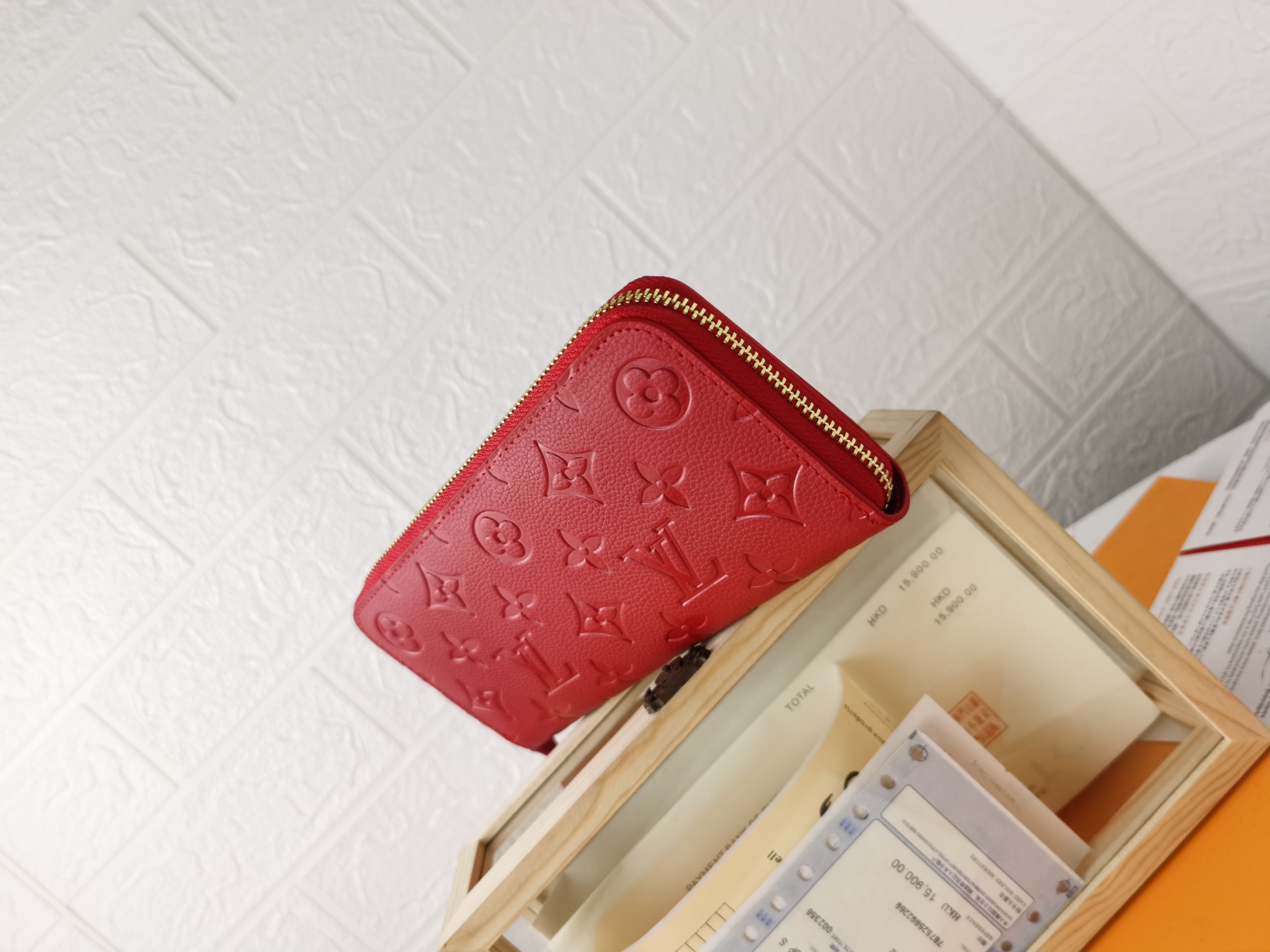 Louis Vuitton M60171 Clemence 財布 - 高級モノグラムエンプレントレザー製