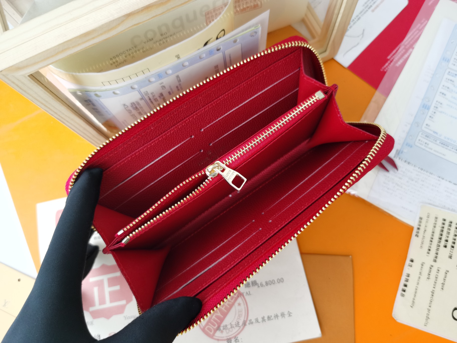 Louis Vuitton M60171 Clemence 財布 - 高級モノグラムエンプレントレザー製