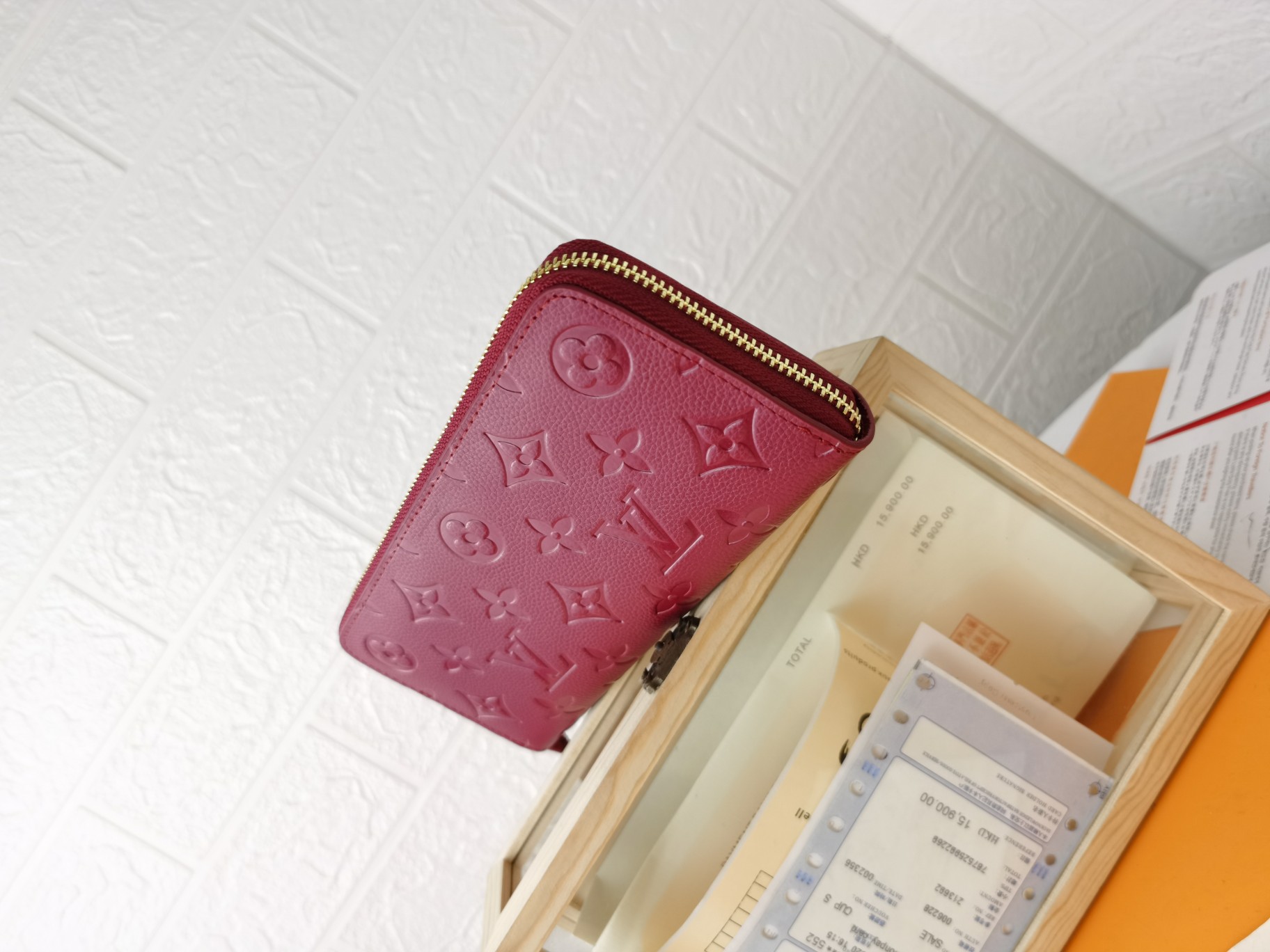 ルイ・ヴィトン M60171 クレマンス 財布 - エレガントなモノグラムエンプレントレザー