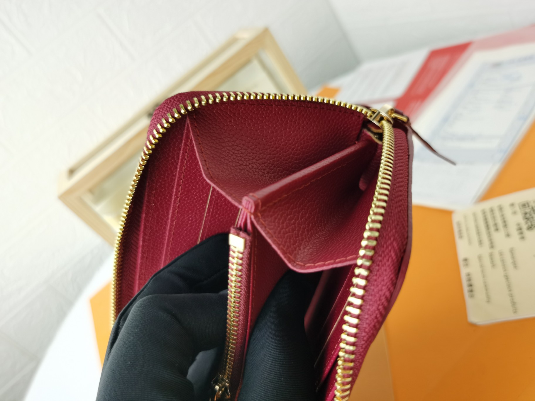 ルイ・ヴィトン M60171 クレマンス 財布 - エレガントなモノグラムエンプレントレザー