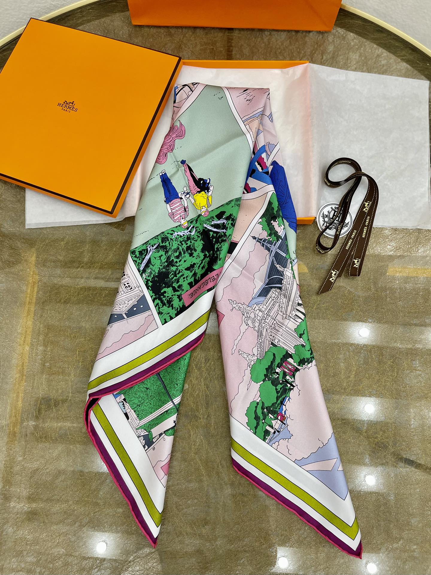 Hermes爱马仕双面色100%真丝方巾