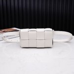 Mejor calidad de réplica
 Bottega Veneta BV Cassette Bolsos Bolsa de Cinturón y Riñonera Blanco Piel oveja