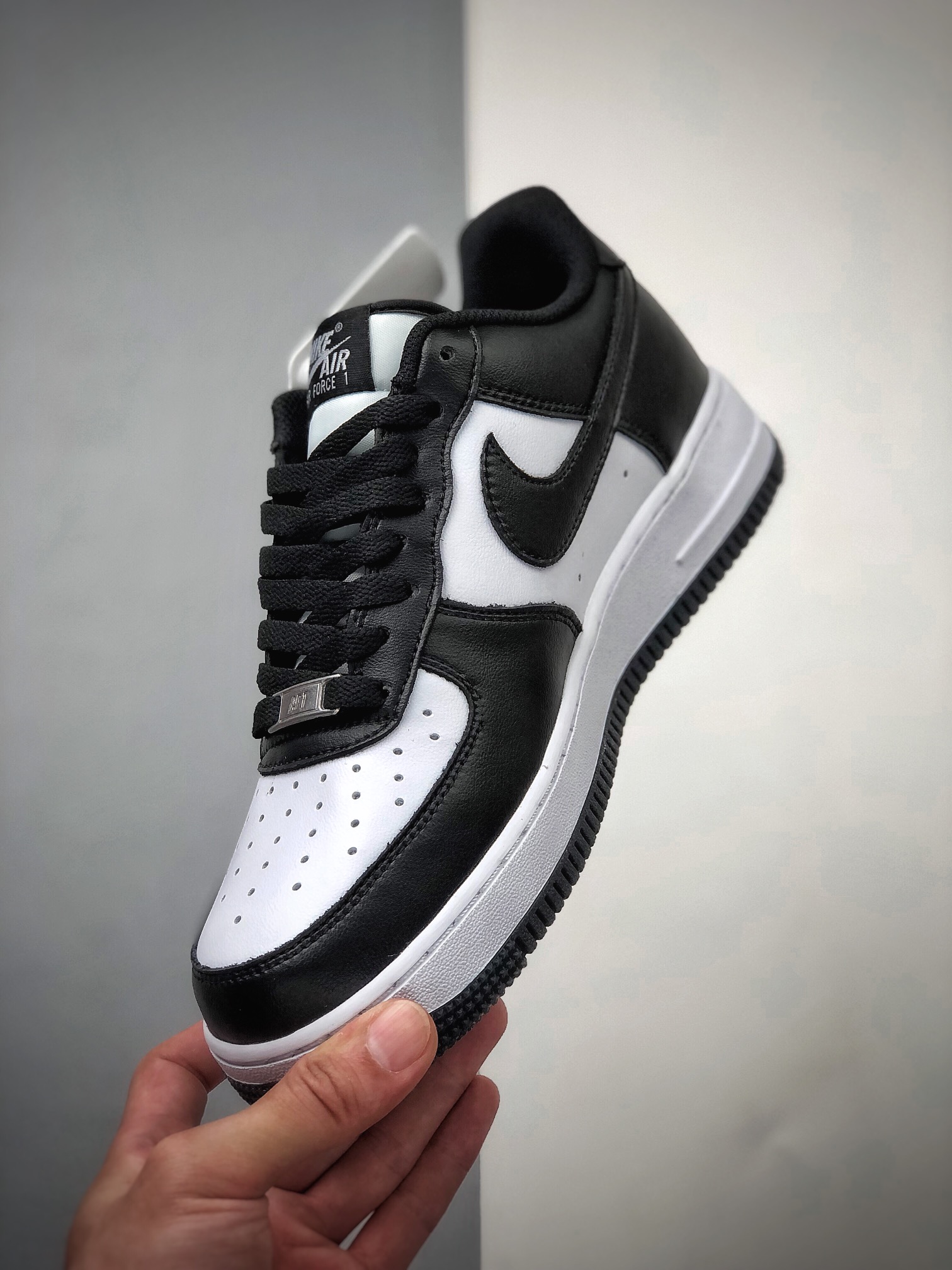240  Nike Air Force 1 Low  黑白熊猫 空军一号低帮百搭休闲运动板鞋 CT1989-001