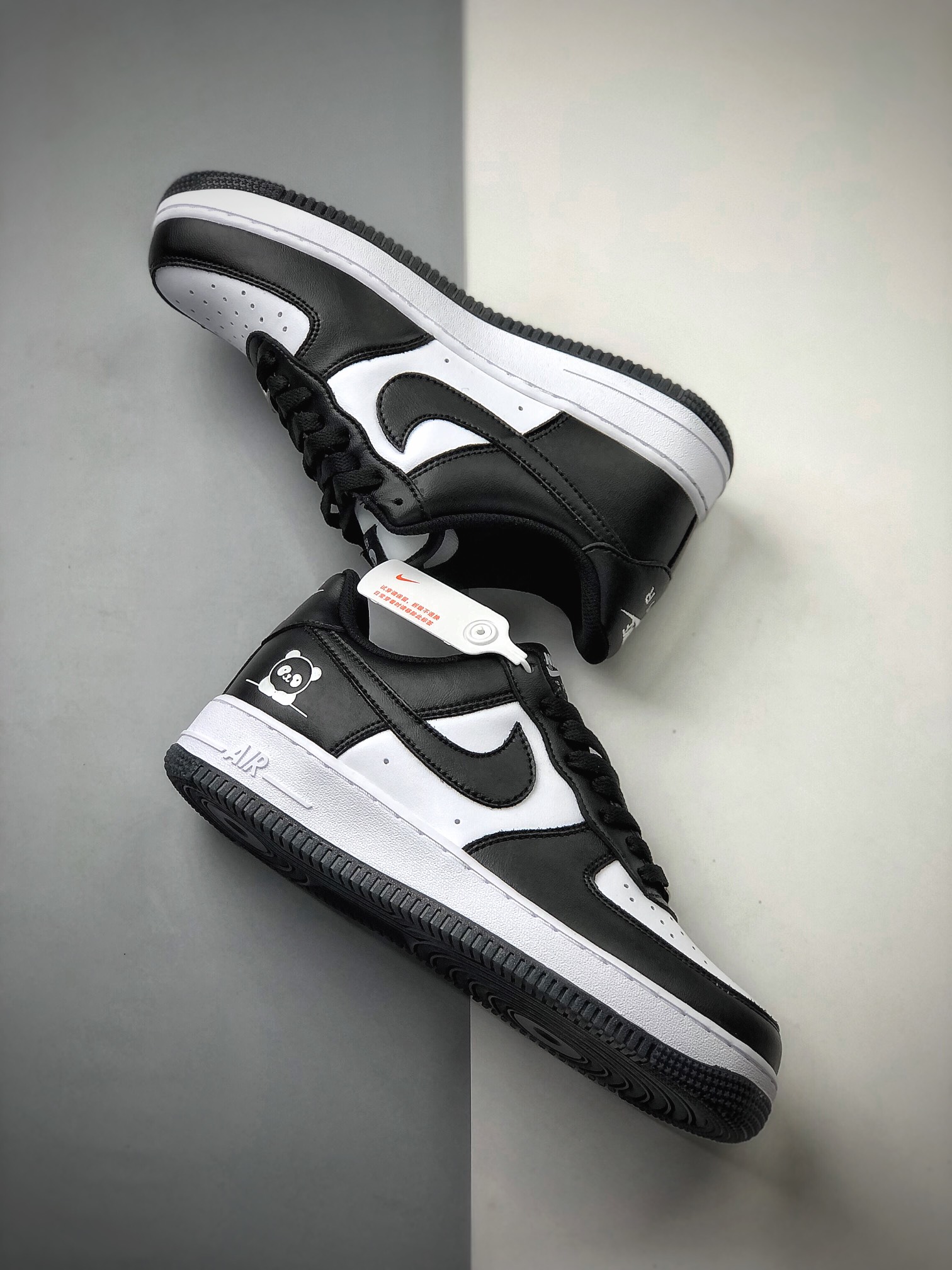 240  Nike Air Force 1 Low  黑白熊猫 空军一号低帮百搭休闲运动板鞋 CT1989-001