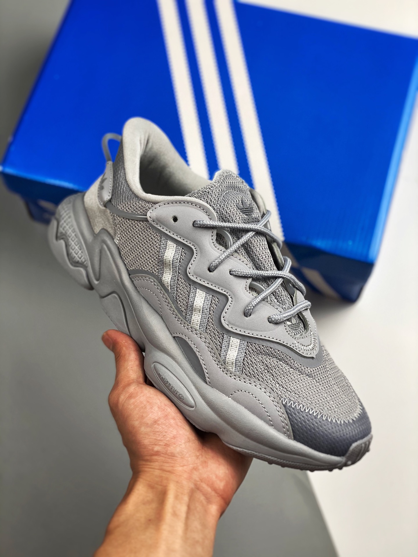 AD Originals Ozweego versión simplificada Yeezy trébol zapatillas retro de tubo para papá pedido independiente de tiend…