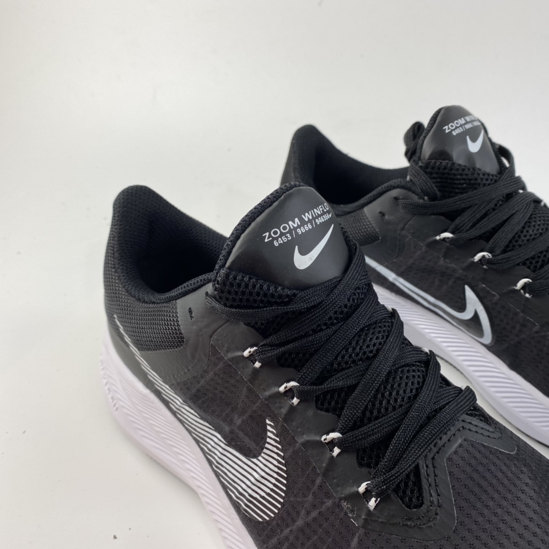 P190 Nike ZOOM WINFLO 8 登月8 轻便缓震运动鞋跑步鞋 黑白 CW3419-006