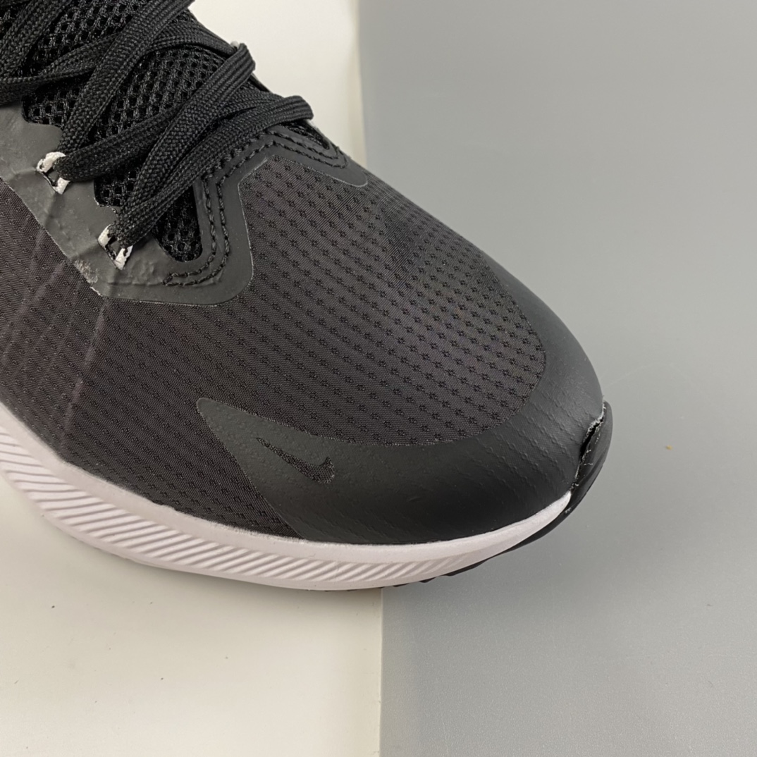 P190 Nike ZOOM WINFLO 8 登月8 轻便缓震运动鞋跑步鞋 黑白 CW3419-006
