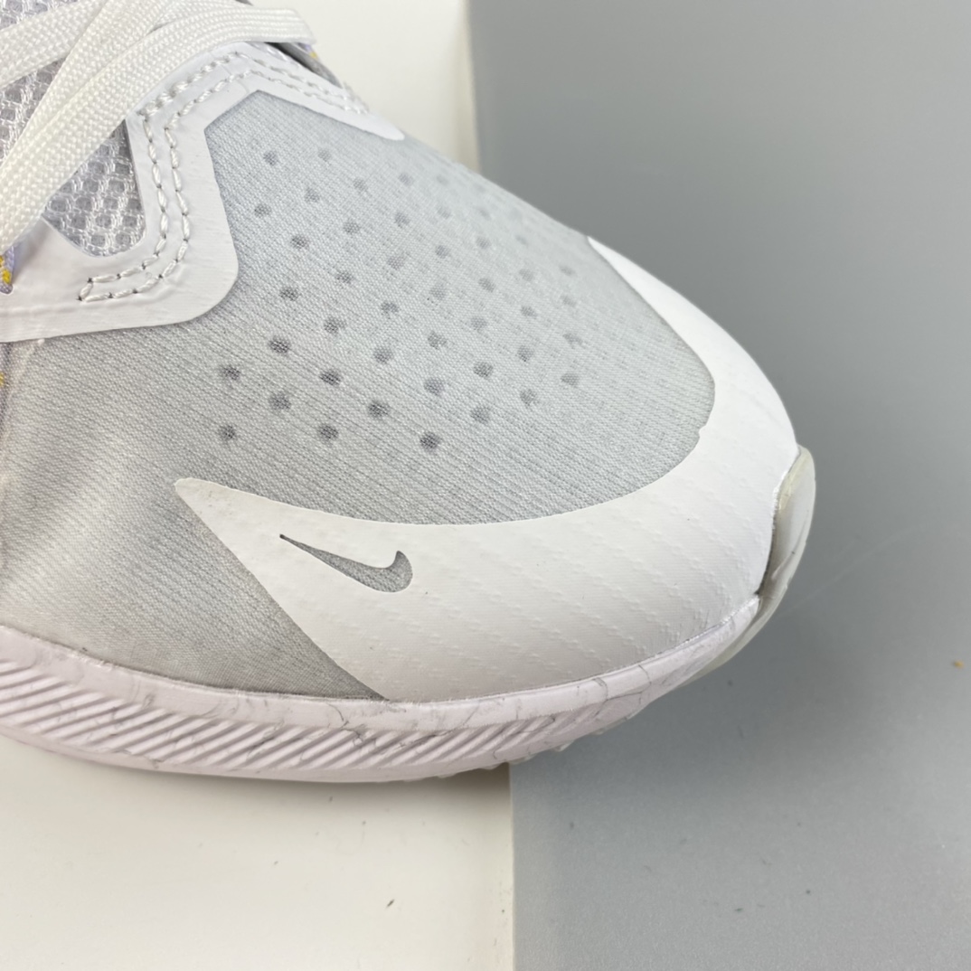 P190 Nike ZOOM WINFLO 8 登月8 轻便缓震运动鞋跑步鞋 CW3421-102