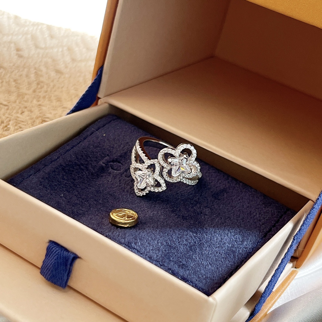 Louis Vuitton Jewelry Earring Ring- 925 Silver Fashion