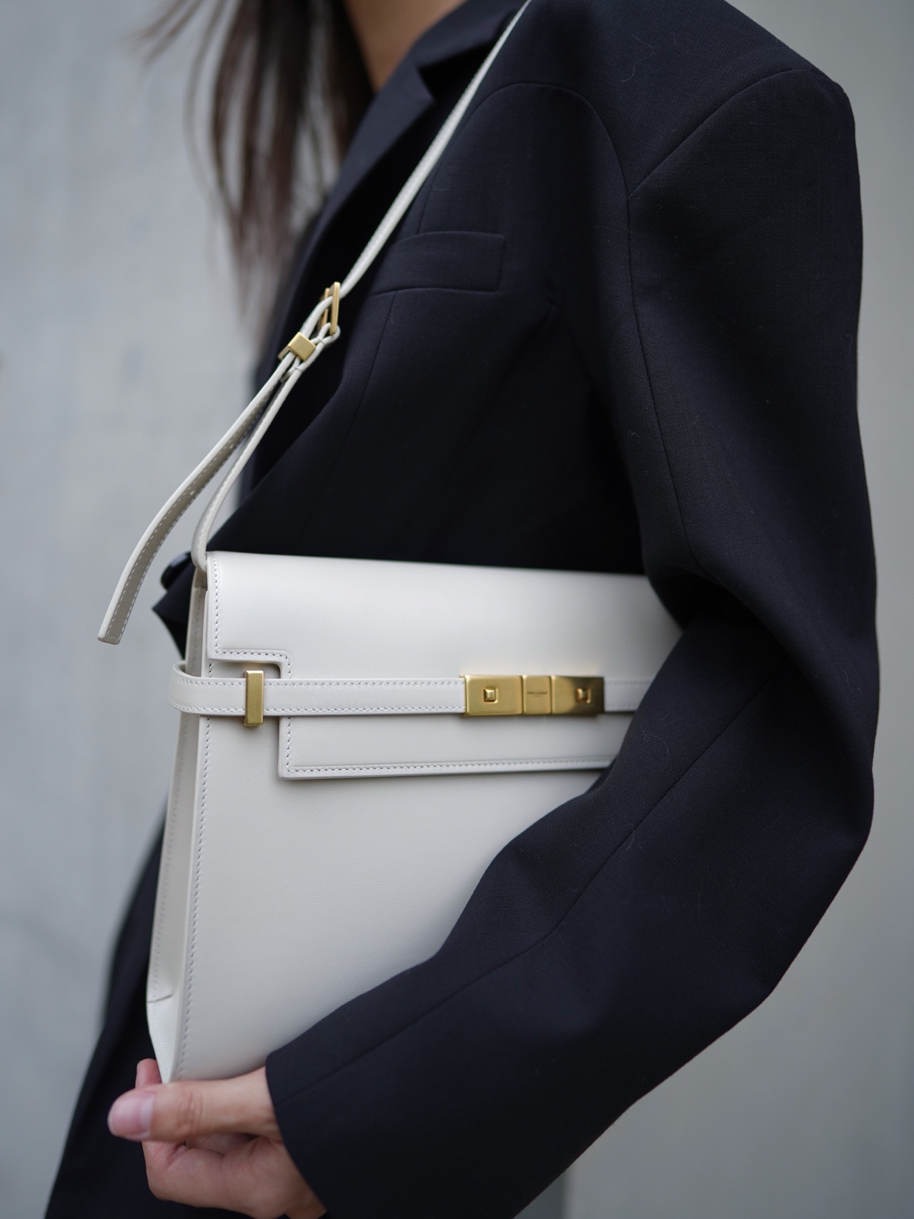 Ysl 𝑴𝒂𝒏𝒉𝒂𝒕𝒕𝒂𝒏 29CM曼哈顿法棍包 579271白色牙签纹金扣