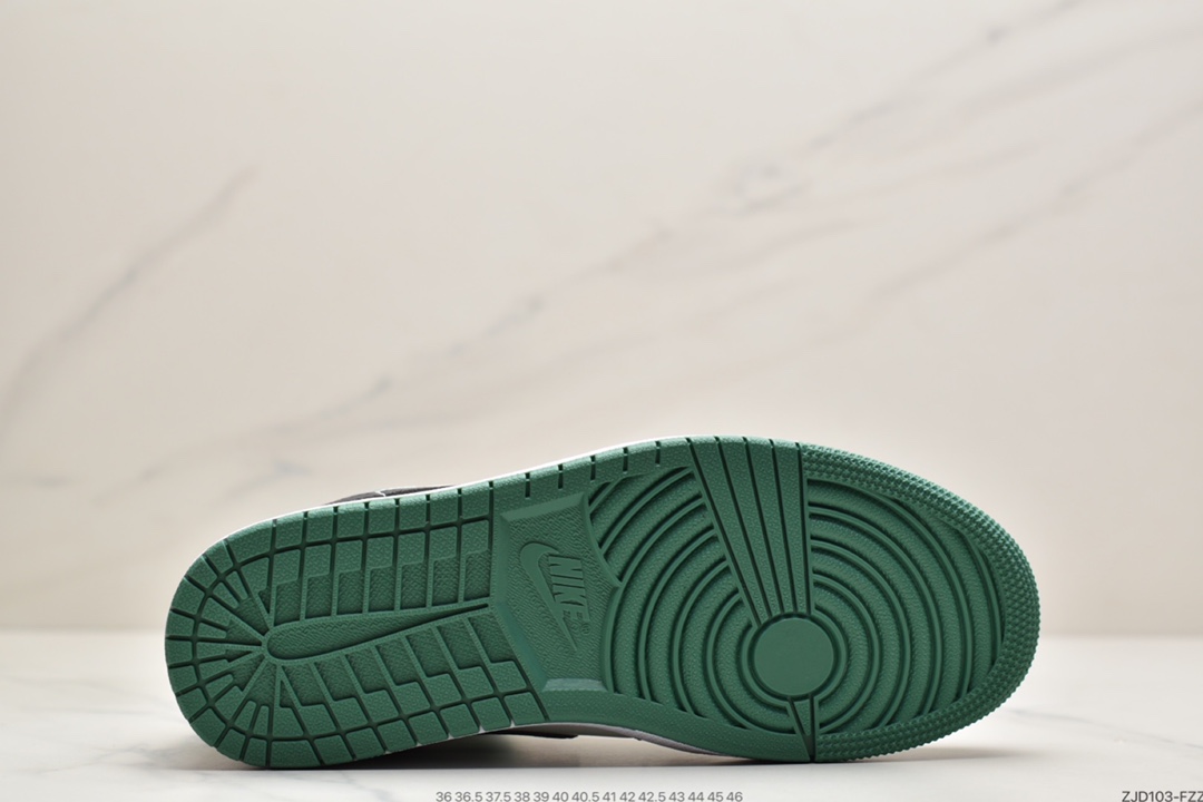 240 耐克Air Jordan 1 Mid SE“Dutch Green”绿粉