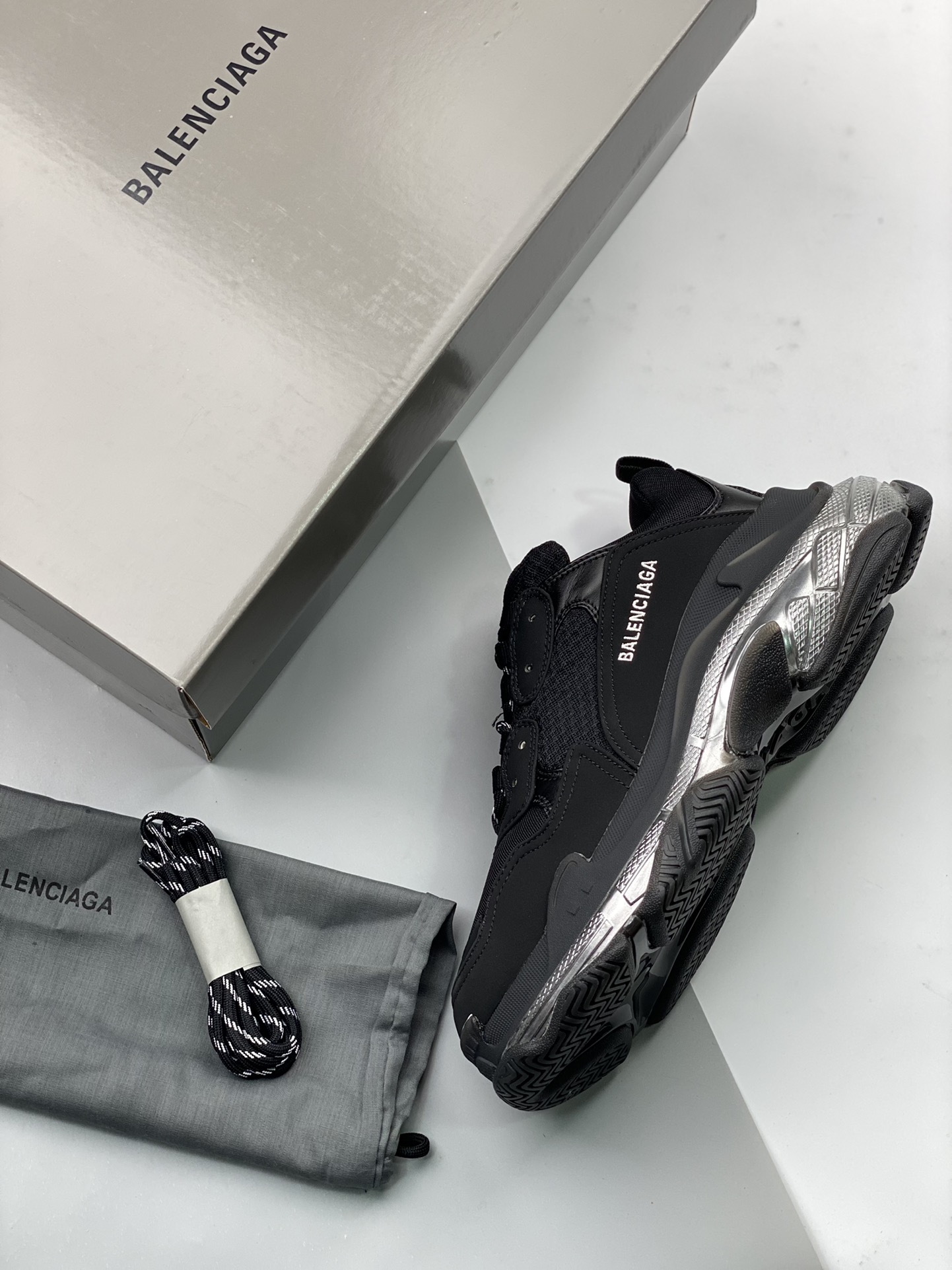 特价清货原400+BalenciagaTripleS黑银气垫巴黎世家19官方发售气垫版本官方纯原版本全码