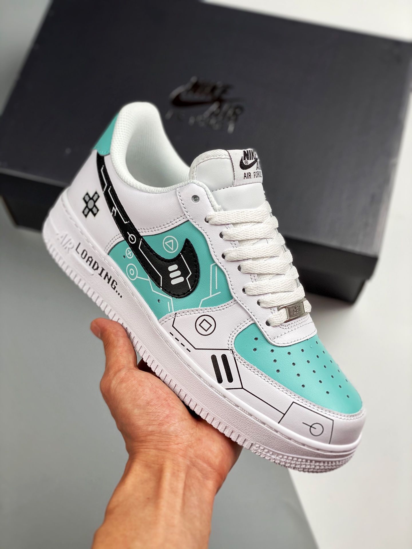 Nike Air Force 1 绿白绿电玩 原装级别 原楦头原纸板 打造纯正空军版型#专注外贸渠道 全掌内置蜂窝气垫 #原盒配件 原厂中底钢印、拉帮完美 官方货号：CW2288 111 SIZE：36 36.5 37.5 38 38.5…
