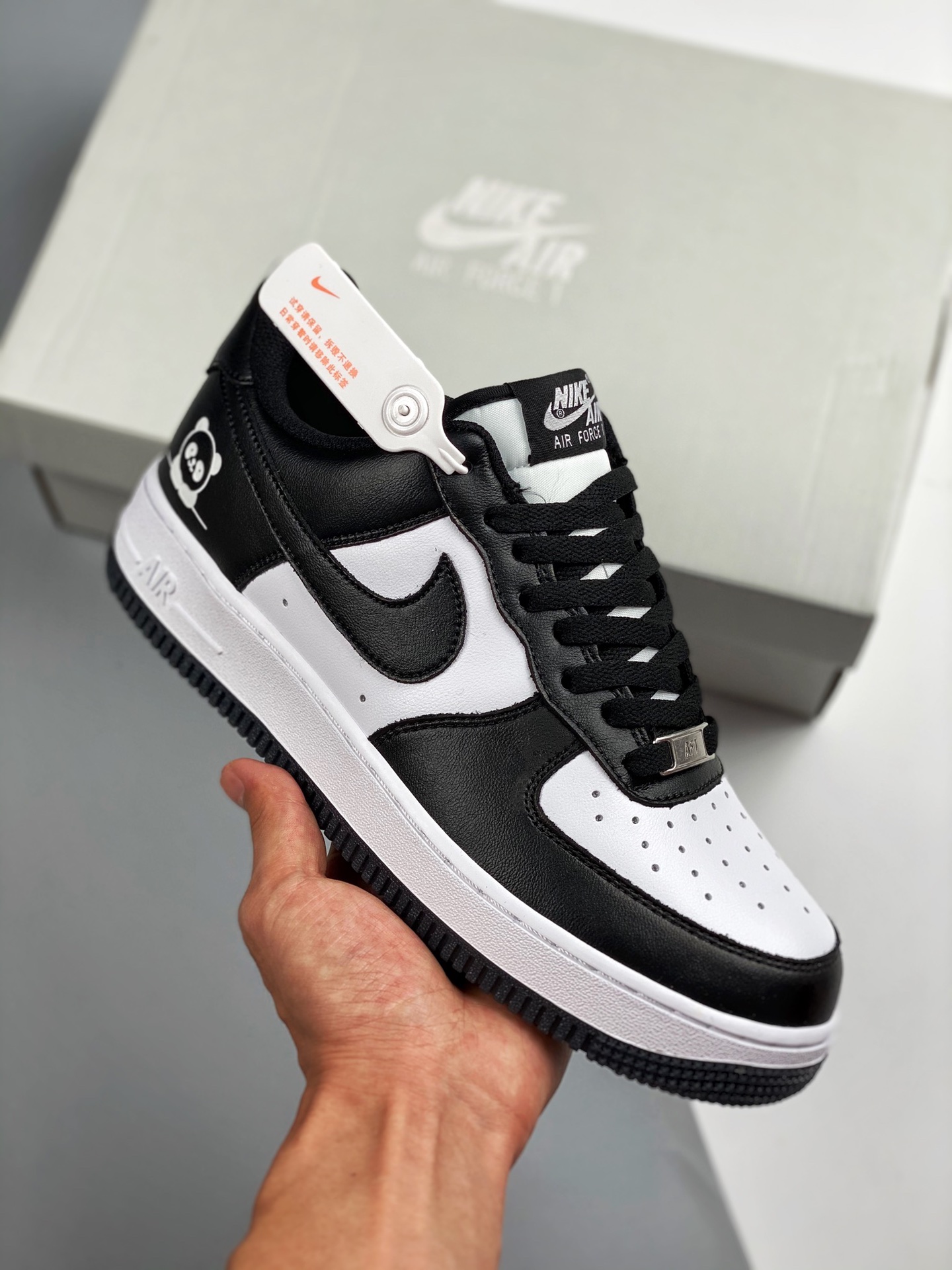 Nike Air Force 1 黑白熊猫 原装级别 原楦头原纸板 打造纯正空军版型#专注外贸渠道 全掌内置蜂窝气垫 #原盒配件 原厂中底钢印、拉帮完美 SIZE：36 36.5 37.5 38 38.5 39 40 40.5 41 42…