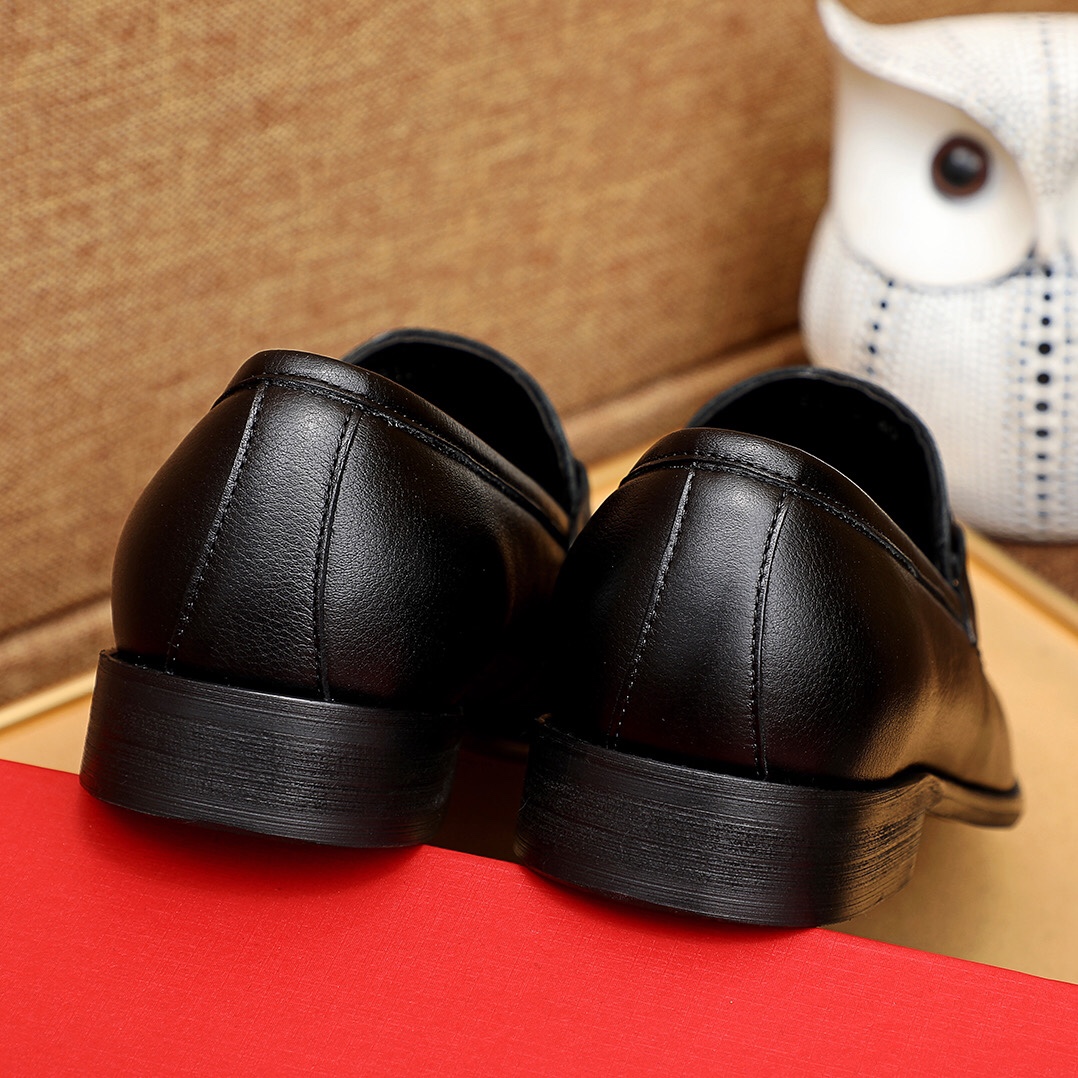 Ferragamo Men's Black Leather Slip-On Loafers with Metal Ornament 9 i1621655544 5865 7