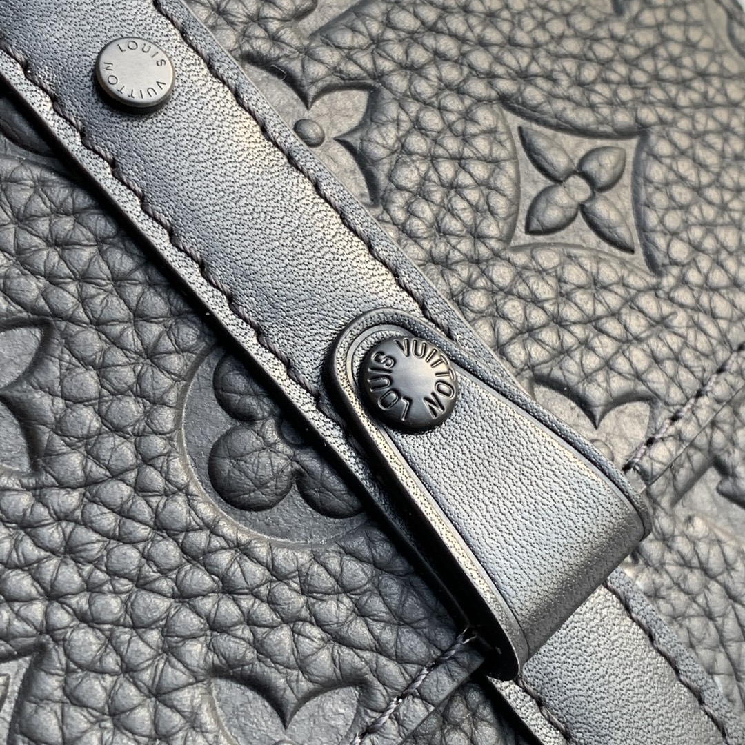 Louis Vuitton LV Trunk Messenger bag M57726黑色