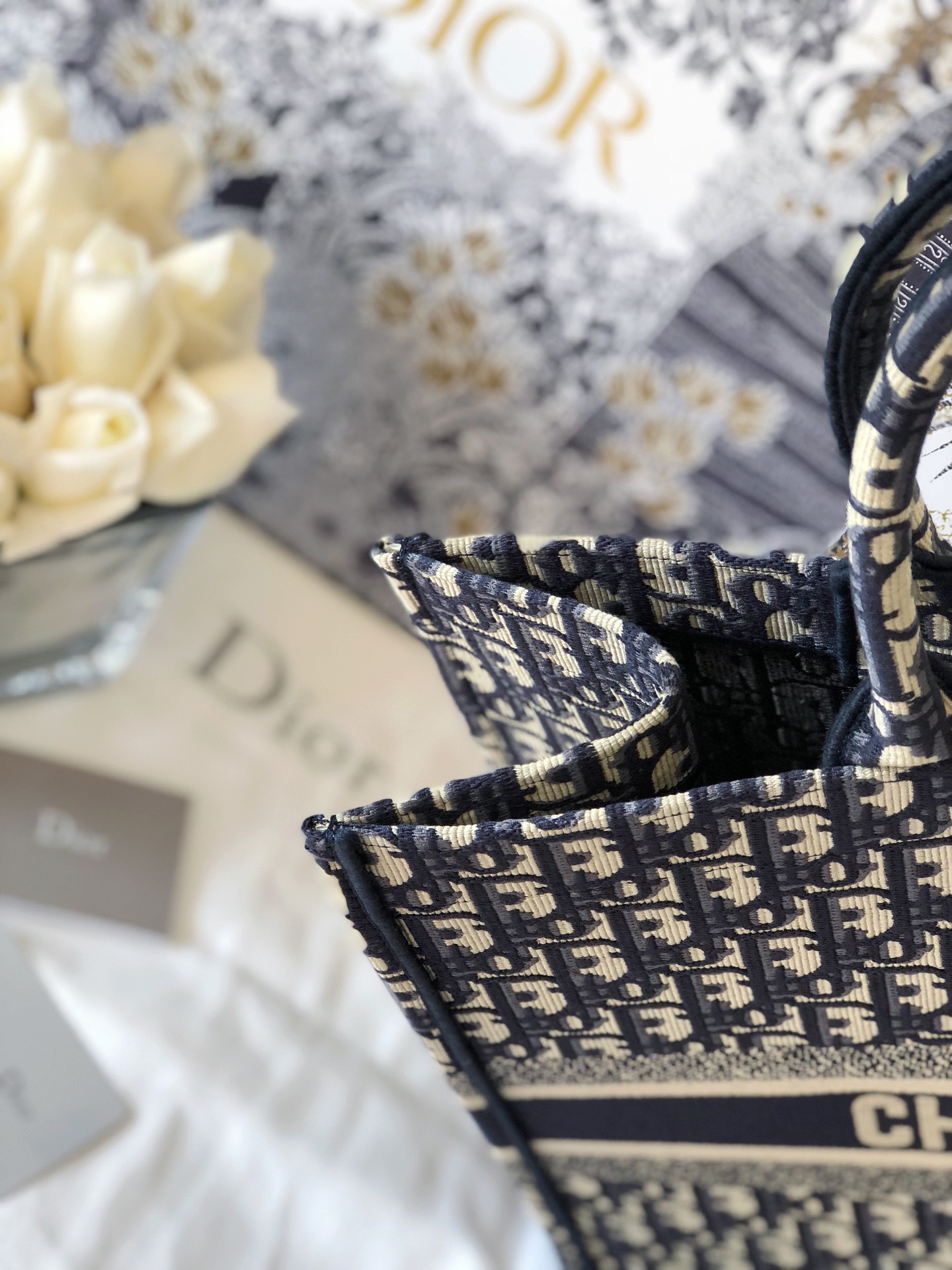 Dior蓝色刺绣Oblique印花Book Tote手袋 M1286ZRIW_M928