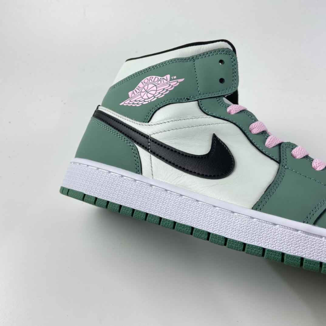 P240 Air Jordan 1 Mid AJ1 乔1 中帮百搭休闲运动板鞋 CZ0774-300
