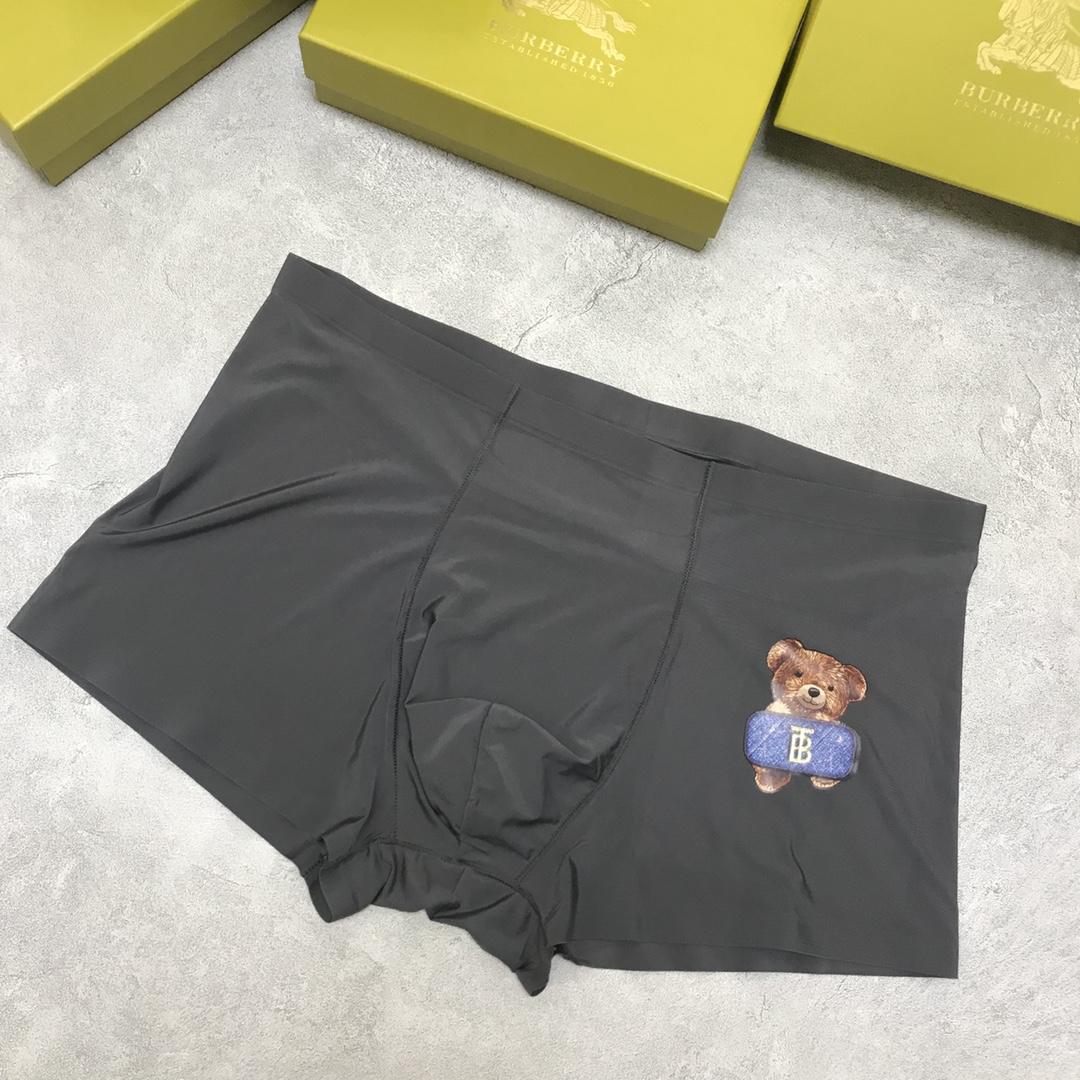  Burberry 巴宝莉 采用进口轻薄冰丝 轻薄透气丝滑 无痕裁剪 穿着无束缚感 触感柔软亲肤，细柔透