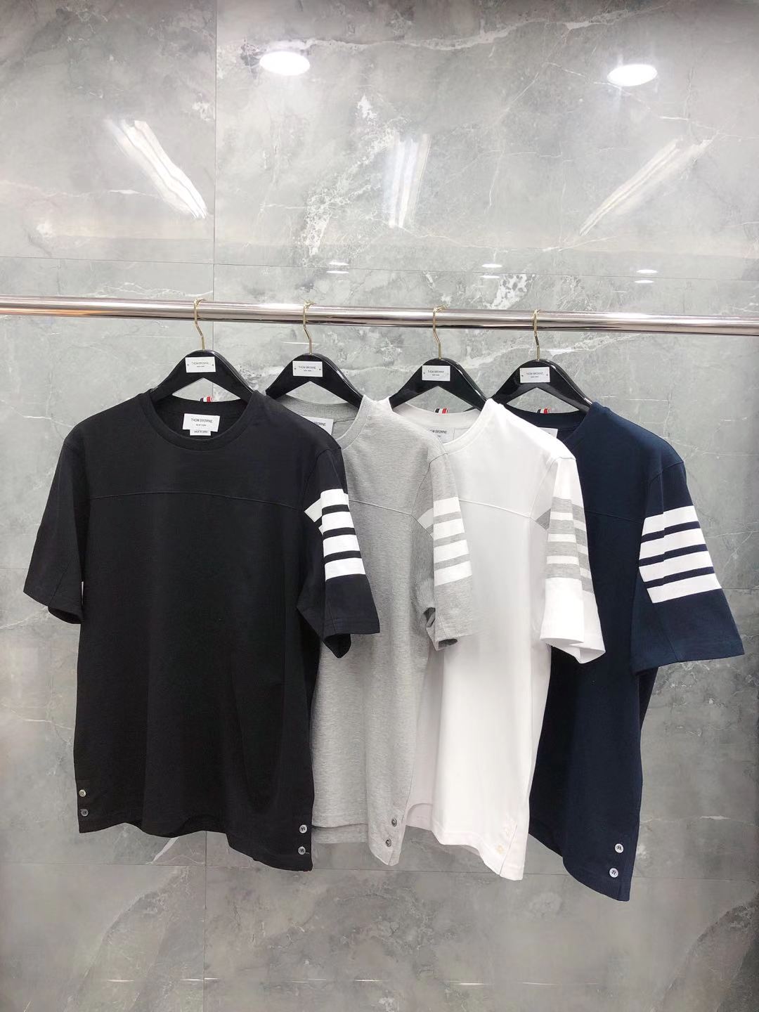 톰브라운 남성 반팔 50647