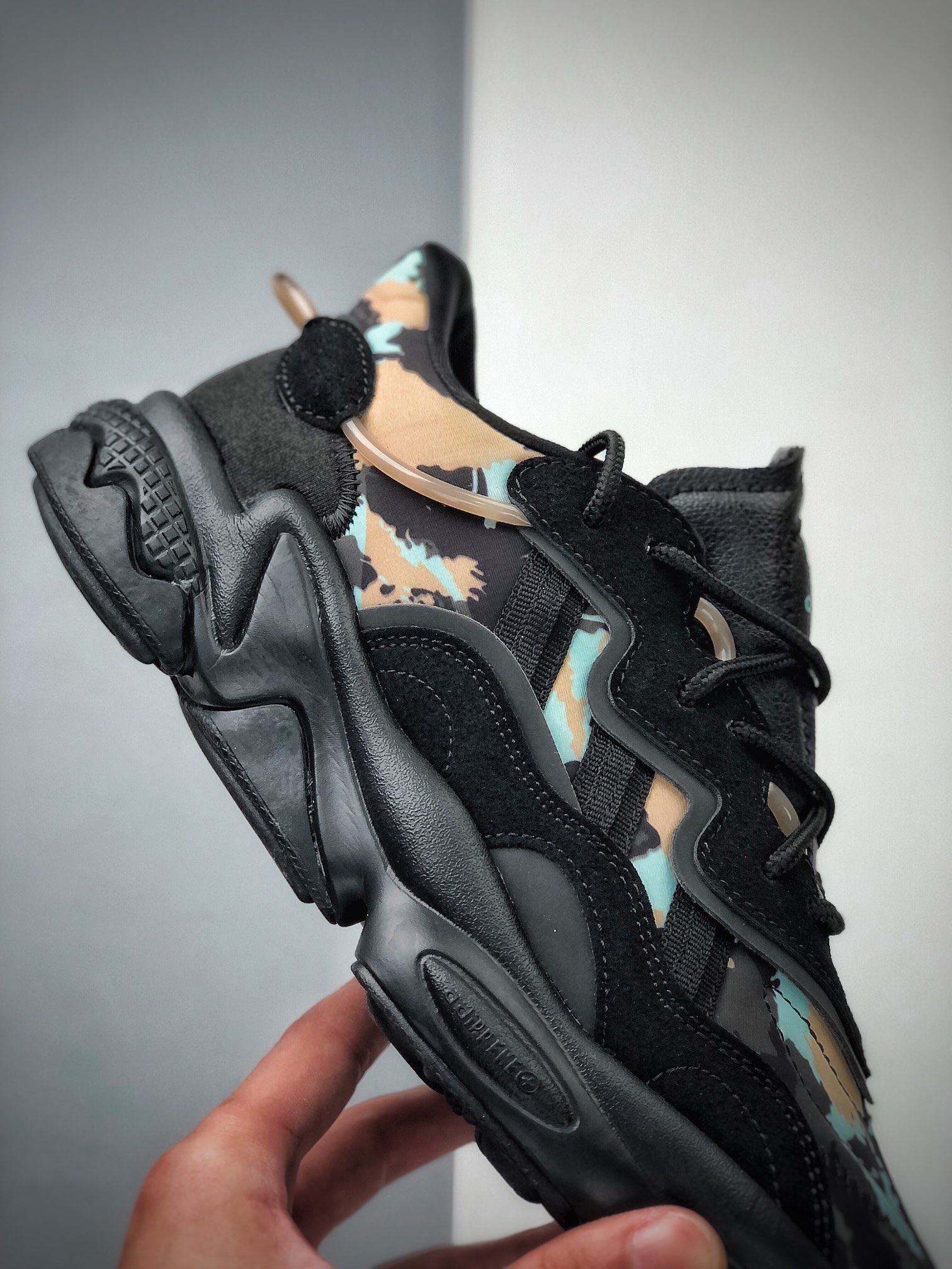 140  Adidas Originals Ozweego 简版椰子