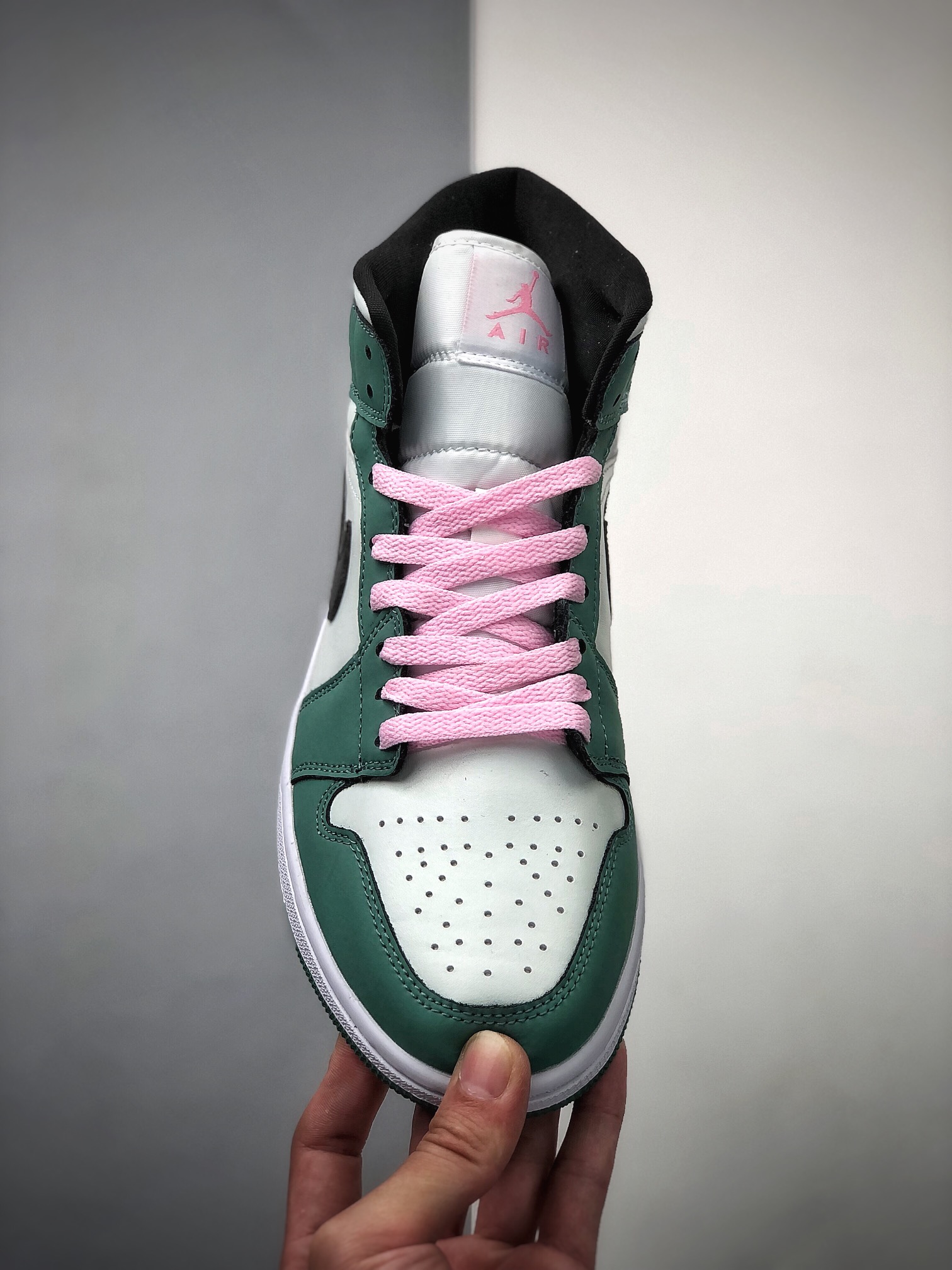 240  Air Jordan 1 MID  白绿 AJ1乔1中帮休闲板鞋  CZ0774-300