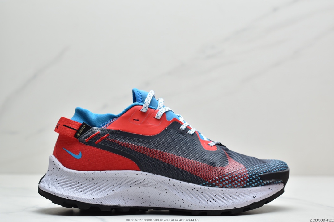230 耐克Nike PEGASUS TRAIL 2去年高桥盾和Pegasus 36 Trail联名让小编注意到了这双鞋款